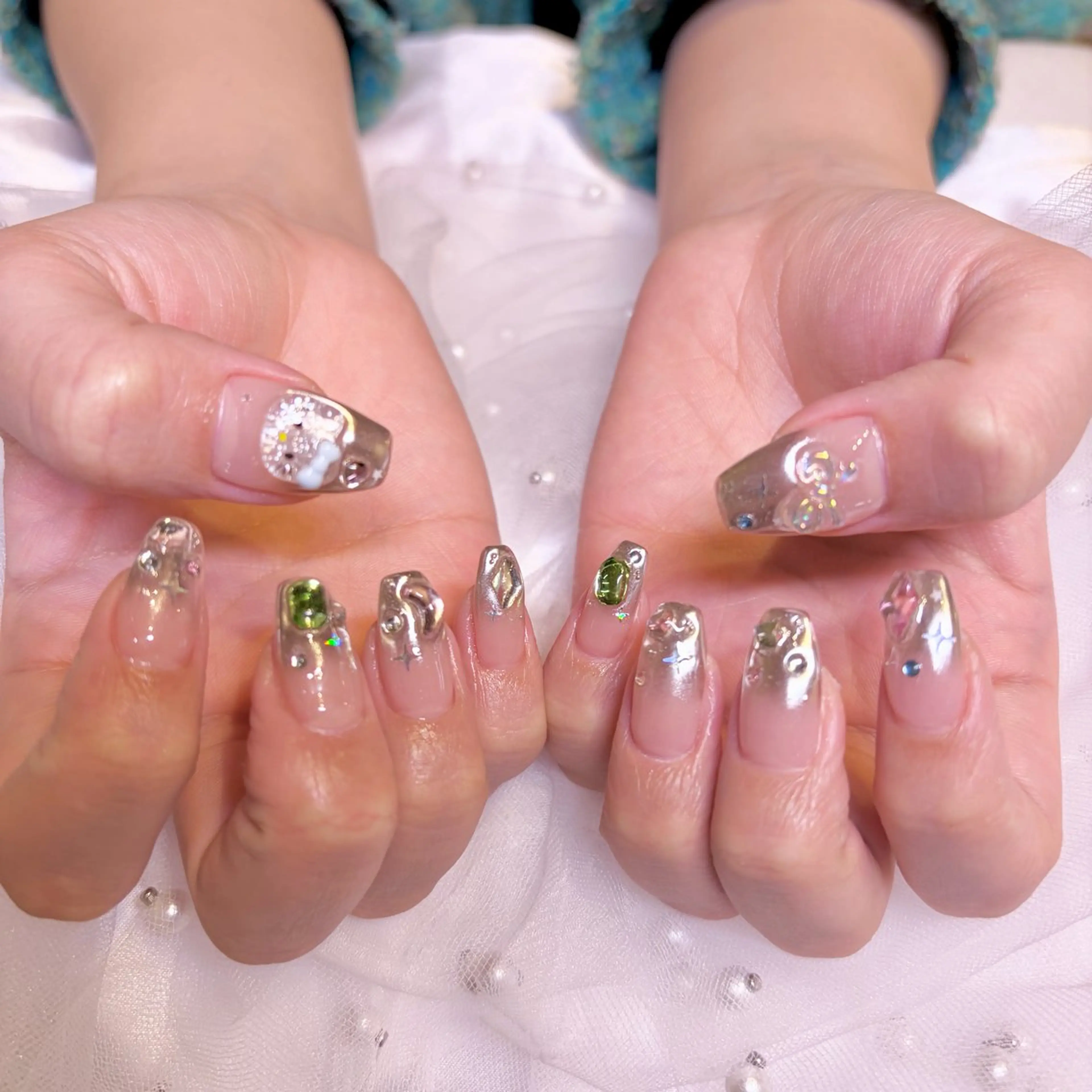 ネイル ミラーネイル ハンドネイル nail salon e'mu💐のネイルデザイン