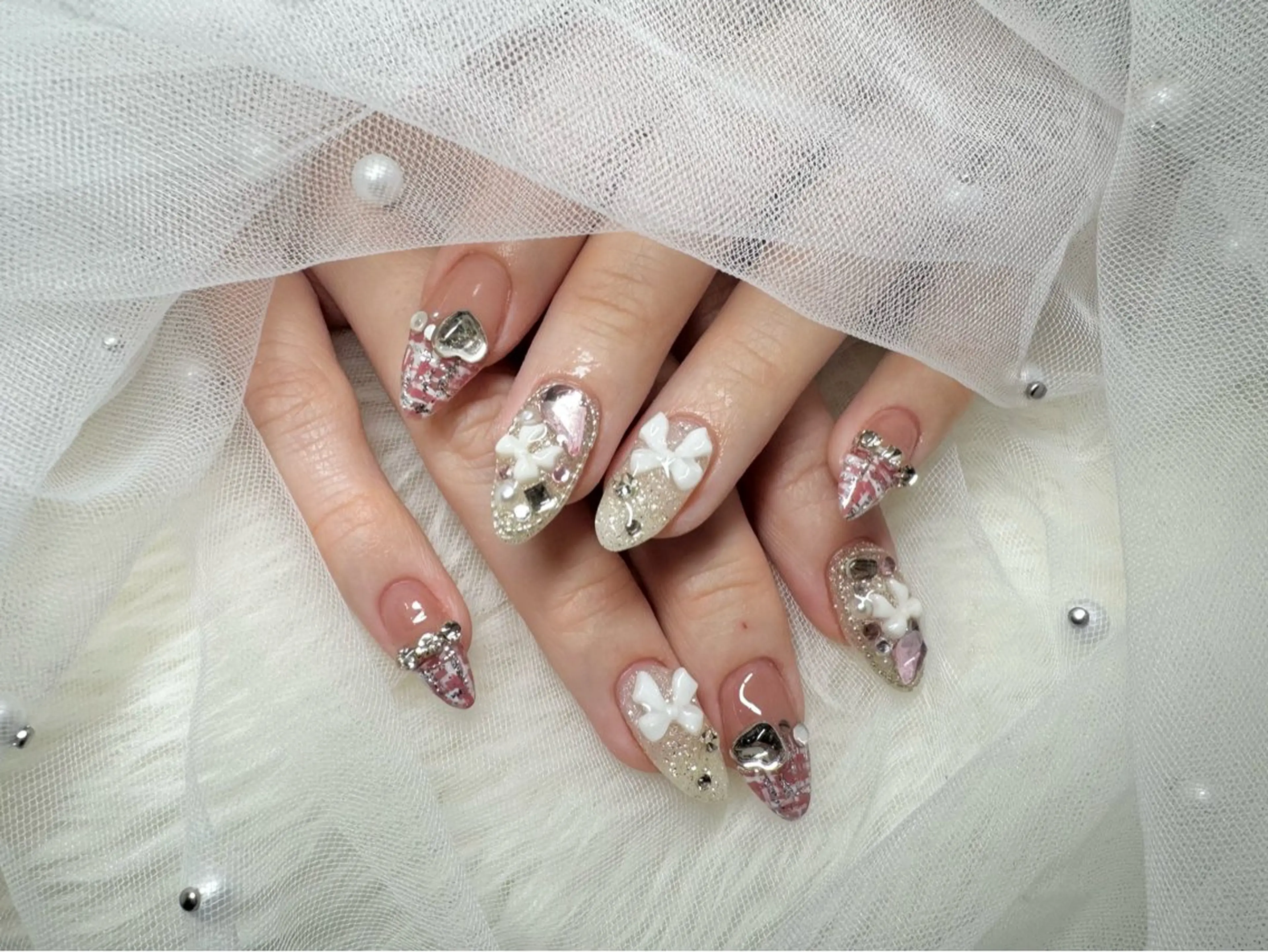 ネイル フットネイル ジェルネイル キラキラネイル ロングネイル オフィスネイル ハンドネイル AYAKA🩵難波♡ 韓国ネイルで可愛く♡のネイルデザイン