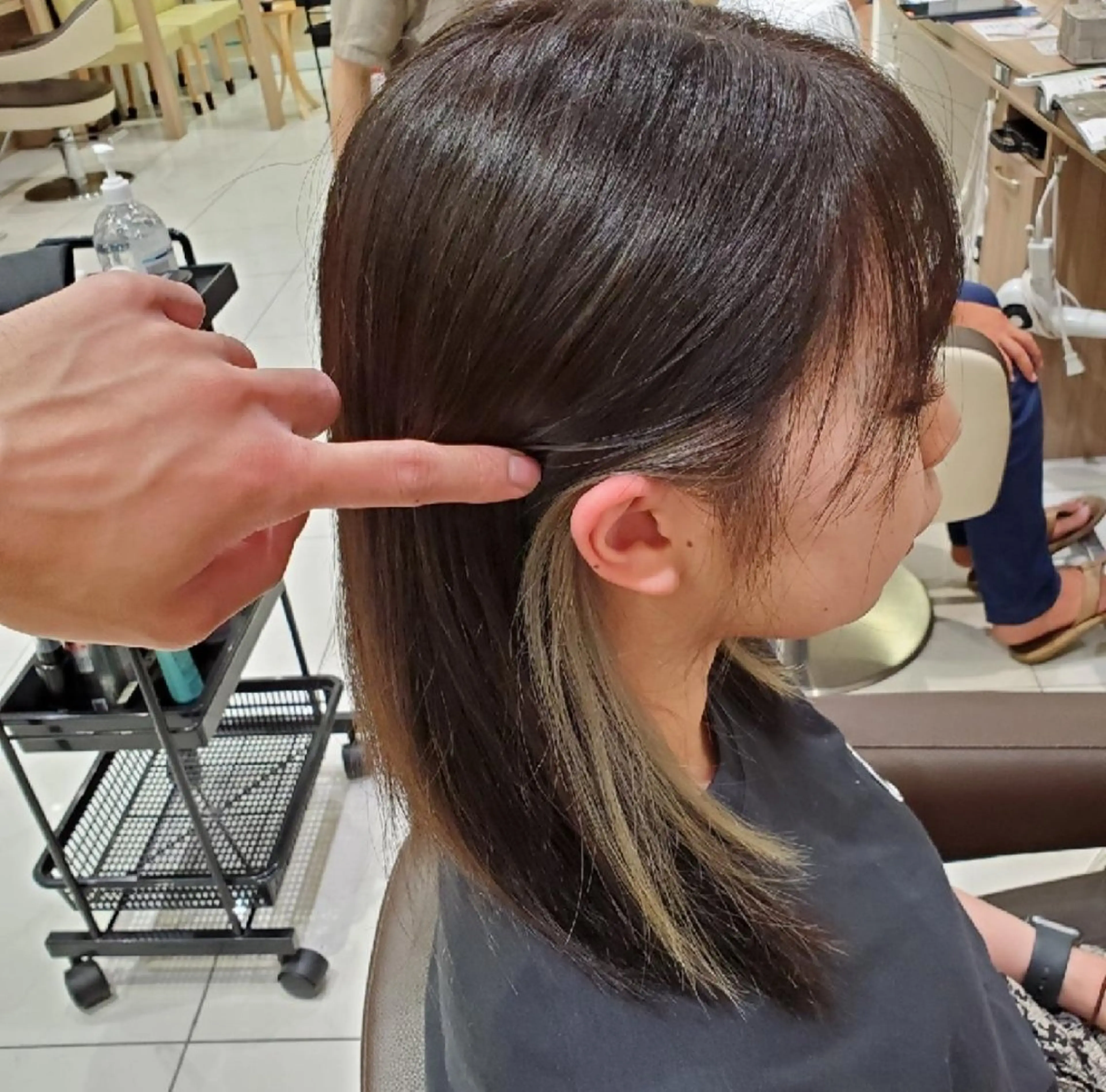 セミロング カラー アッシュ ベージュカラー ブリーチ ブラウンカラー チョコレートブラウン ヘアカラー カラー特化🔥中村 和貴＜Ash津田沼＞のヘアスタイル