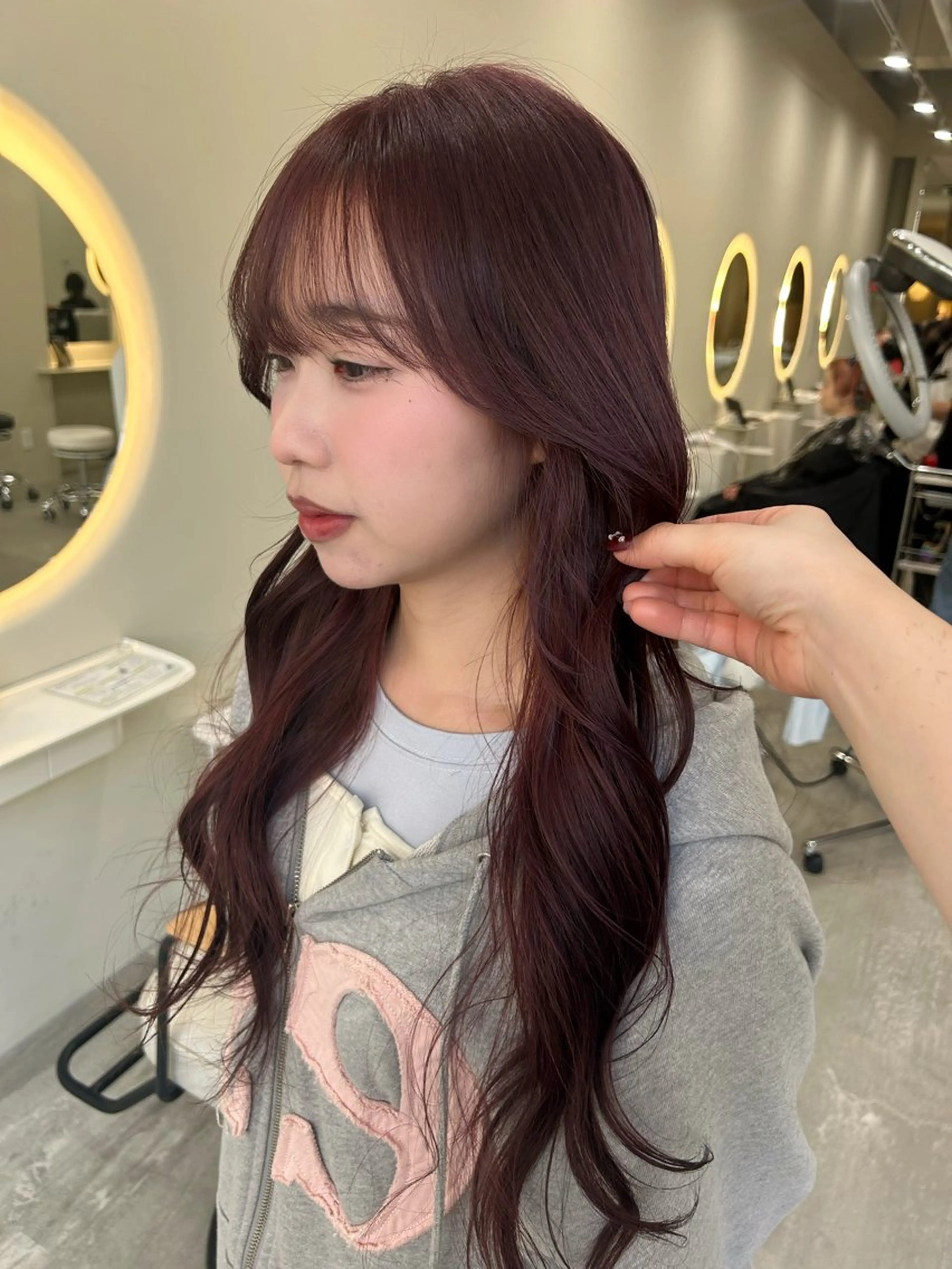 ロング カラー ラベンダーカラー ヘアカラー 透明感カラー レイヤー/むつきのヘアスタイル