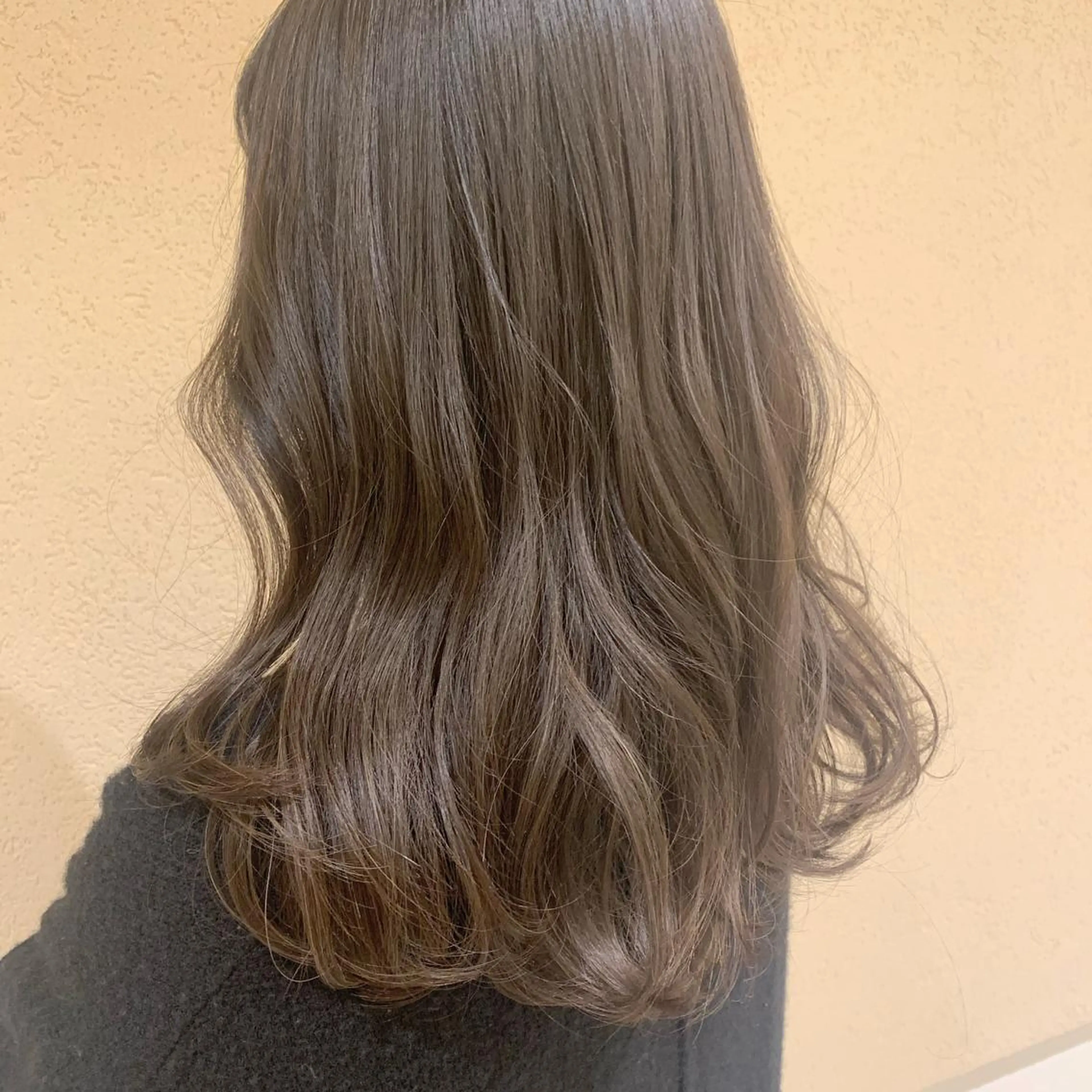 セミロング カラー 透明感カラー グレージュ GO TODAY SHAiRE SALON所属・𝒢𝒾𝓇𝓁𝓎 ⑅　𝓎𝓊𝓀𝒶のヘアスタイル