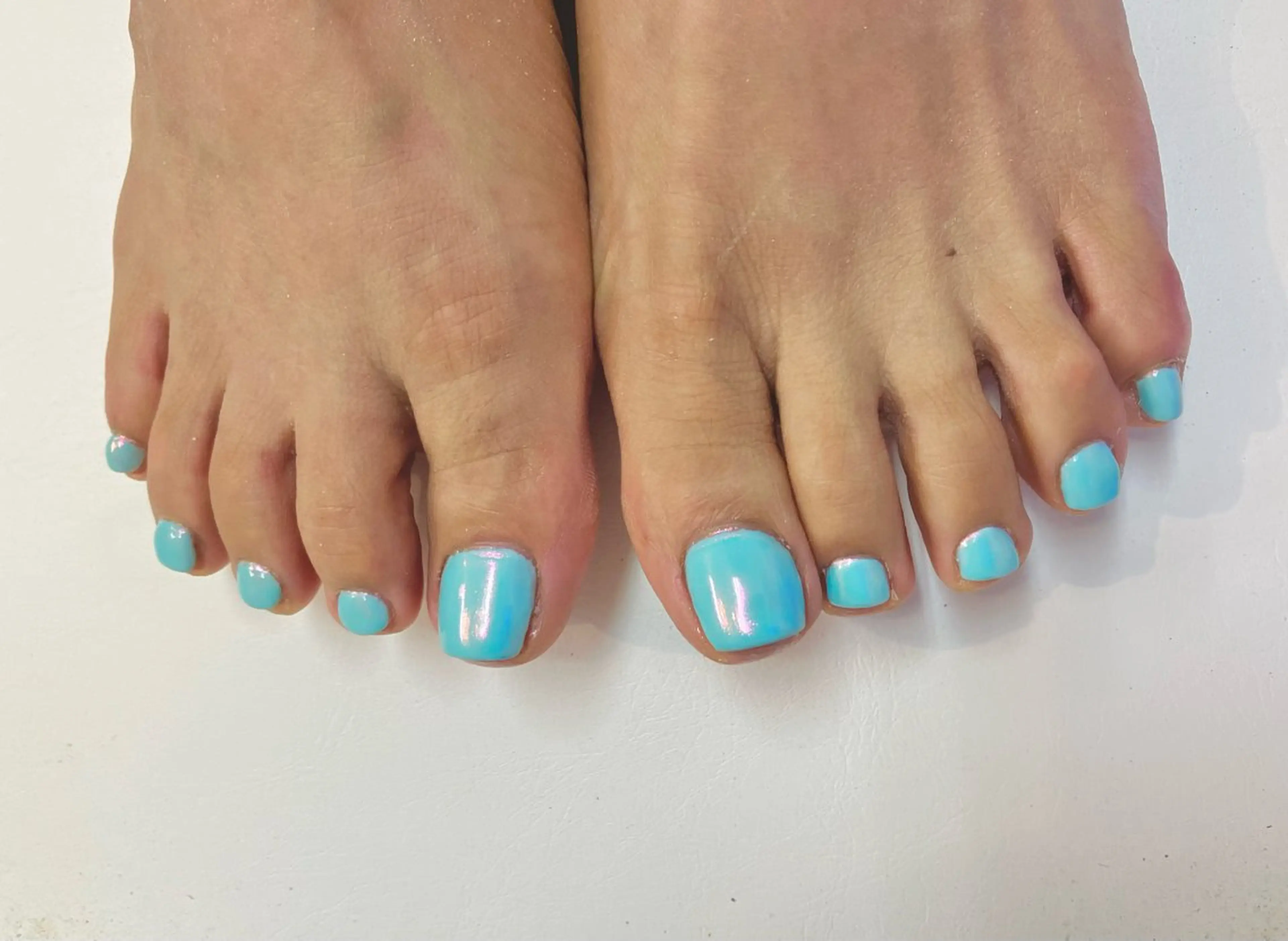 ネイル オーロラネイル フットネイル 氷ネイル・うるうるネイル ワンカラーネイル COCO Nail　光が丘駅近のネイルデザイン