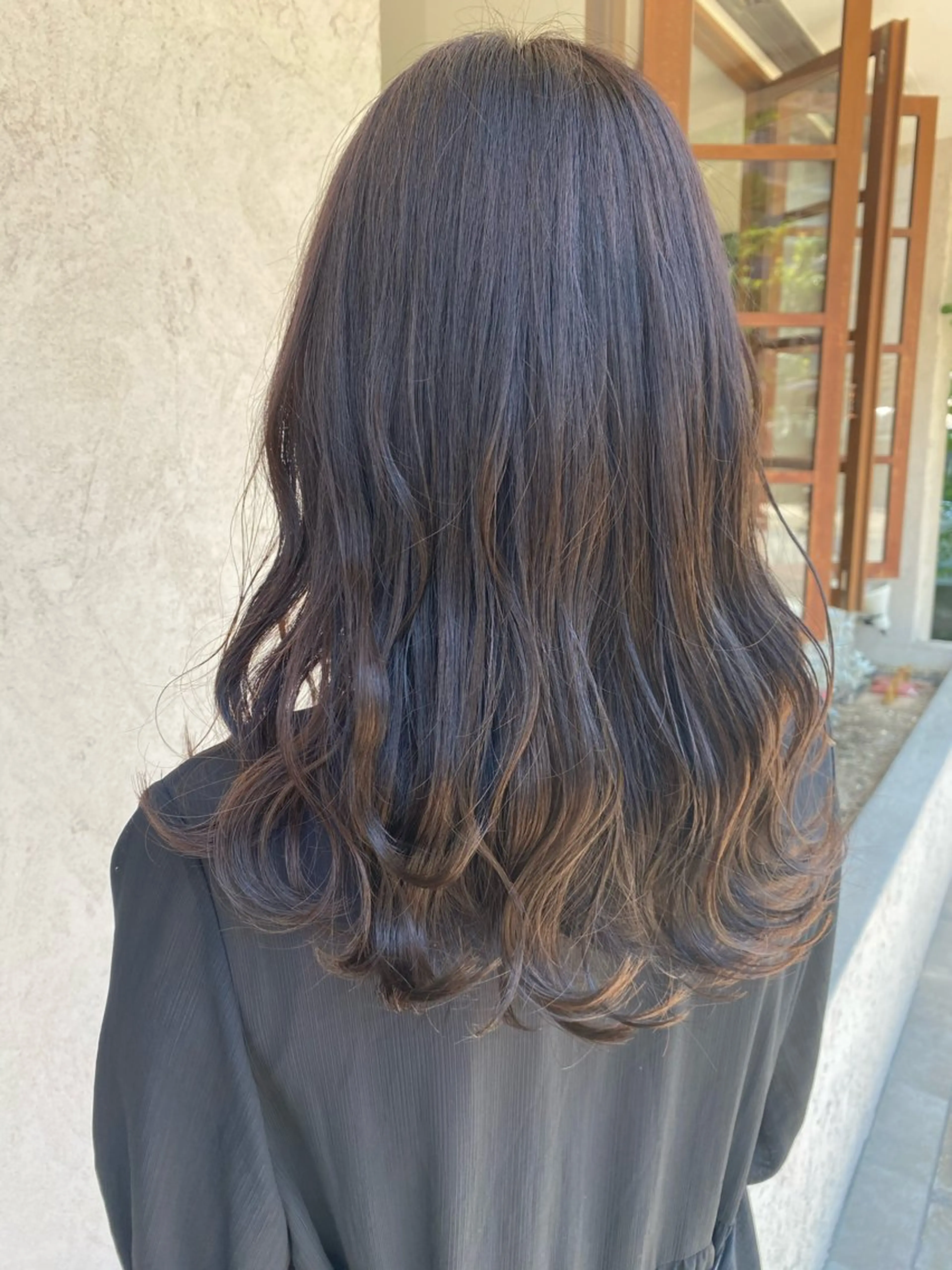 セミロング カラー ヘアアレンジ epris 山本 美海のヘアスタイル