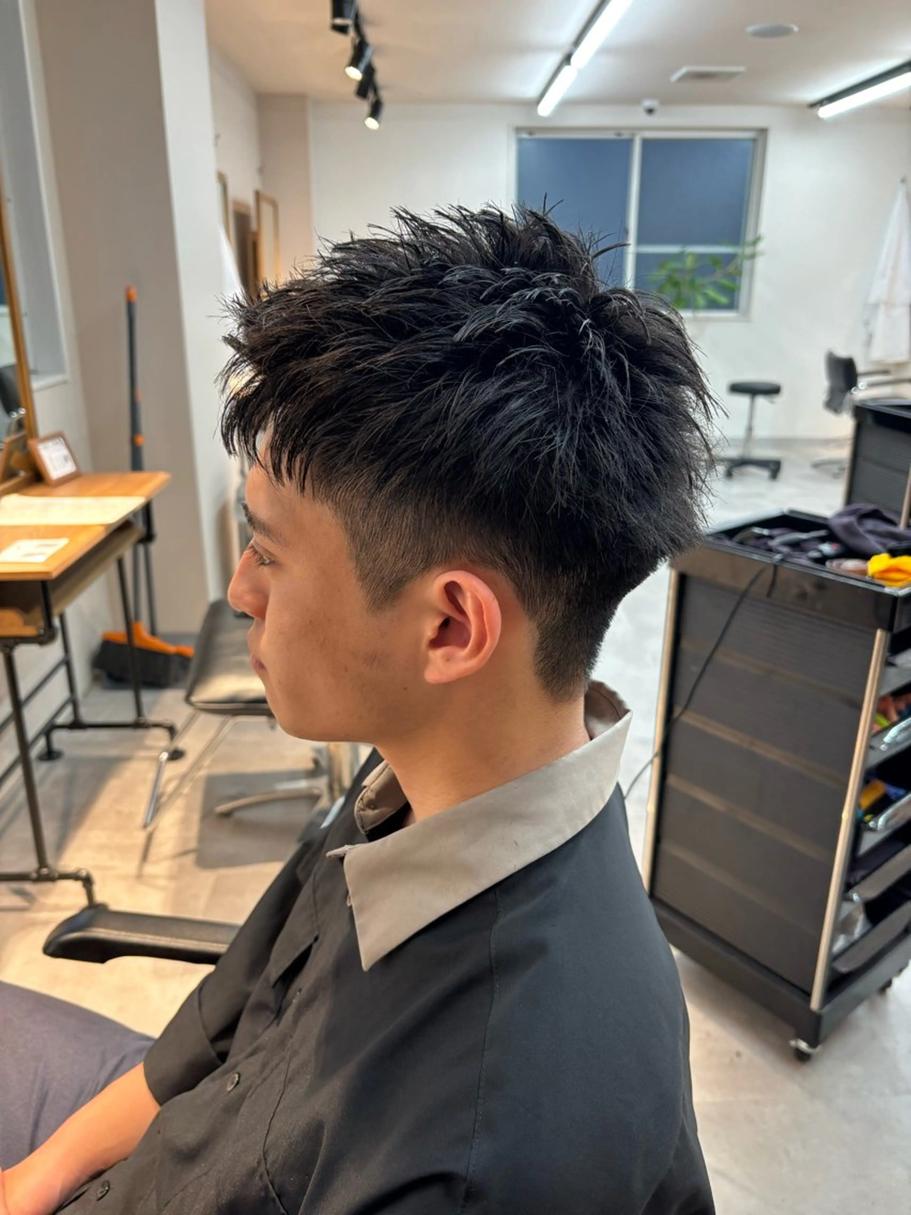 メンズ アップバング メンズショート カット 保立/フェザーパーマ /メンズカット千葉のヘアスタイル