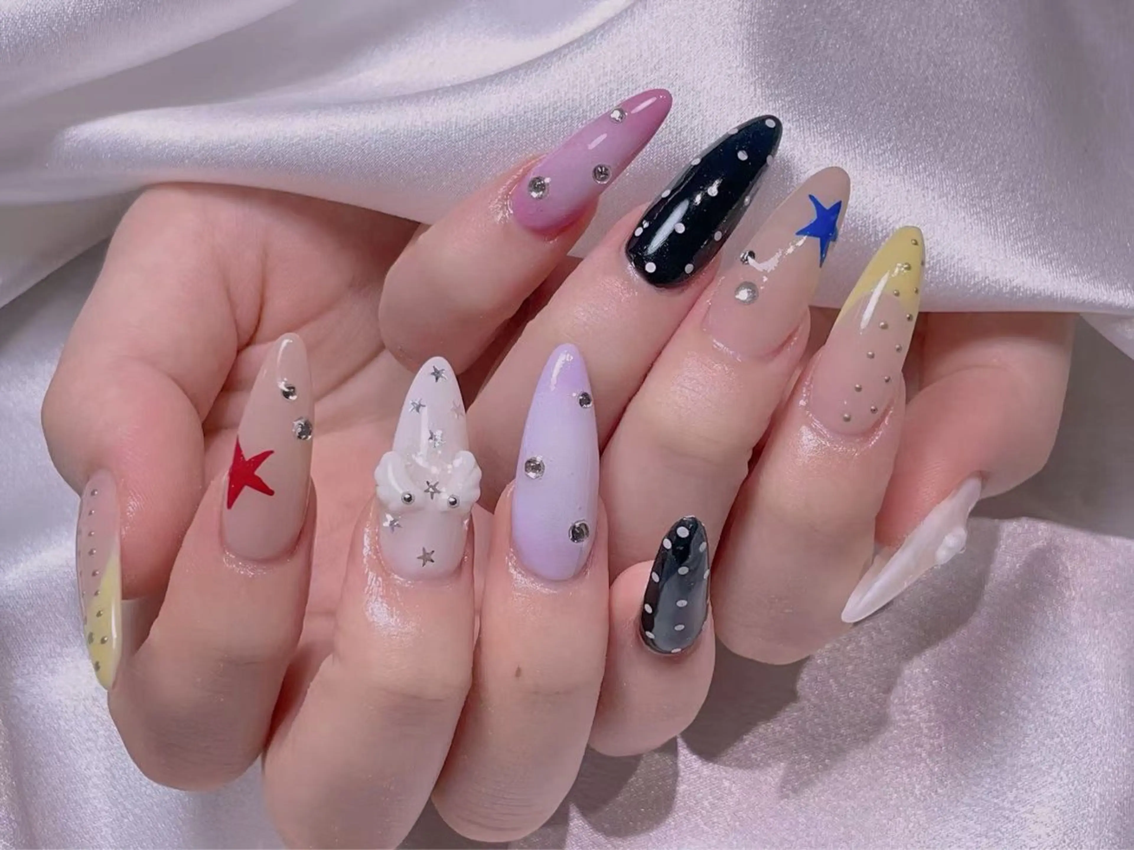 ネイル 長さ出し専門店 RIRIのネイルデザイン