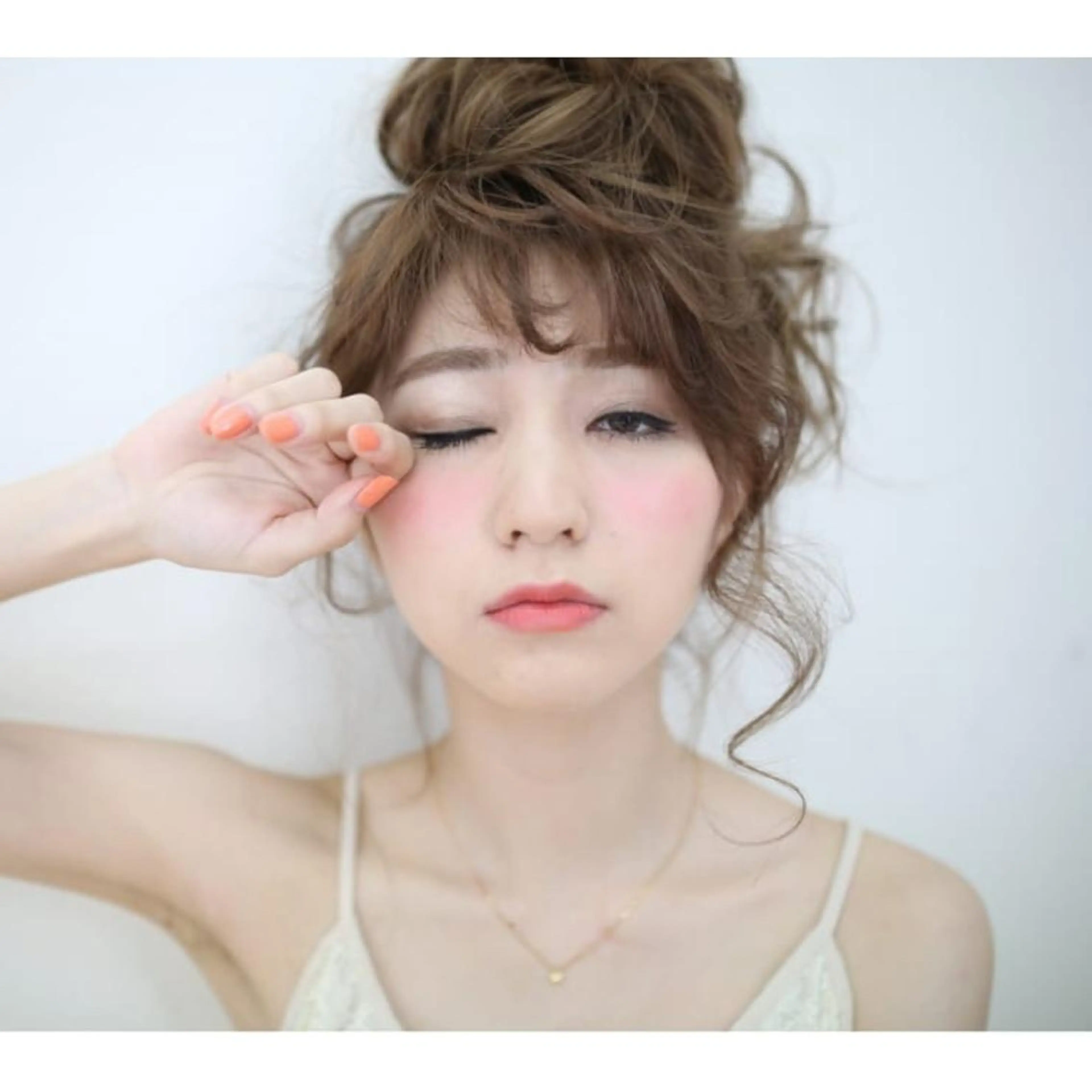 アイブロウ ハーブピーリング専門 毛穴洗浄❤️眉waxのエステ・リラクイメージ