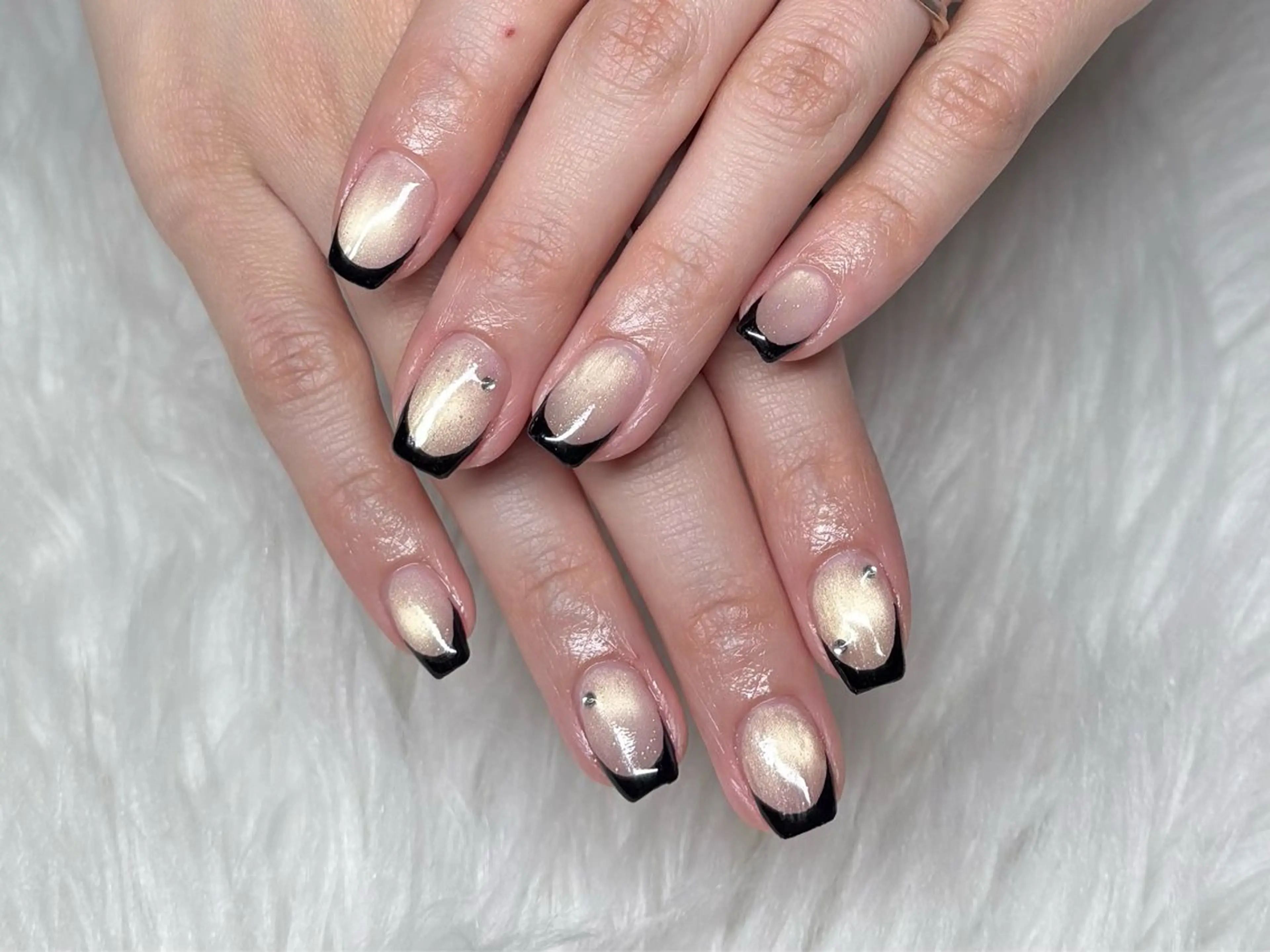 ネイル ハンドネイル ANELA サクラのネイルデザイン