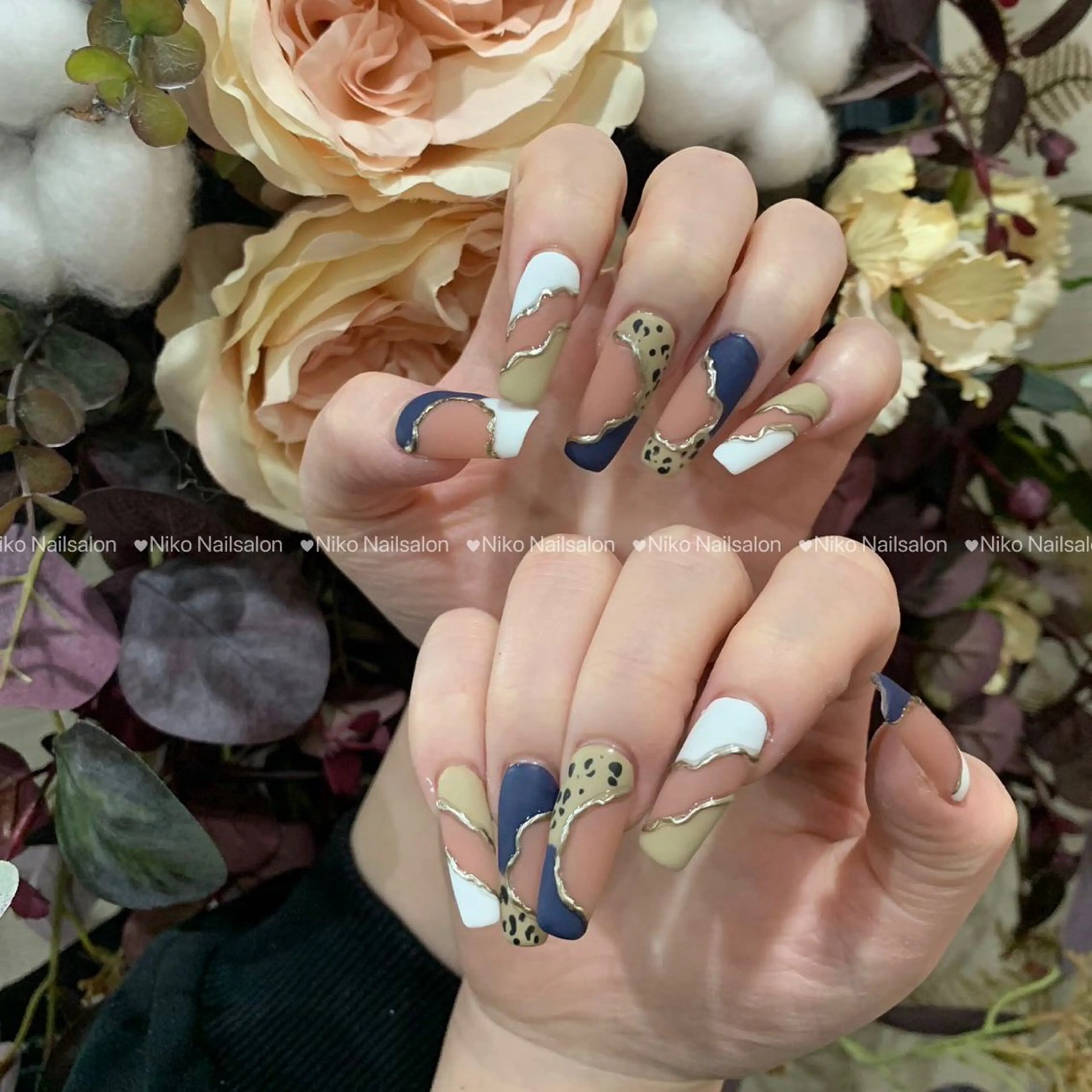 ネイル チークネイル 長さ出し フットネイル フレンチネイル ジェルネイル Niko Nail salon 銀座本店のネイルデザイン