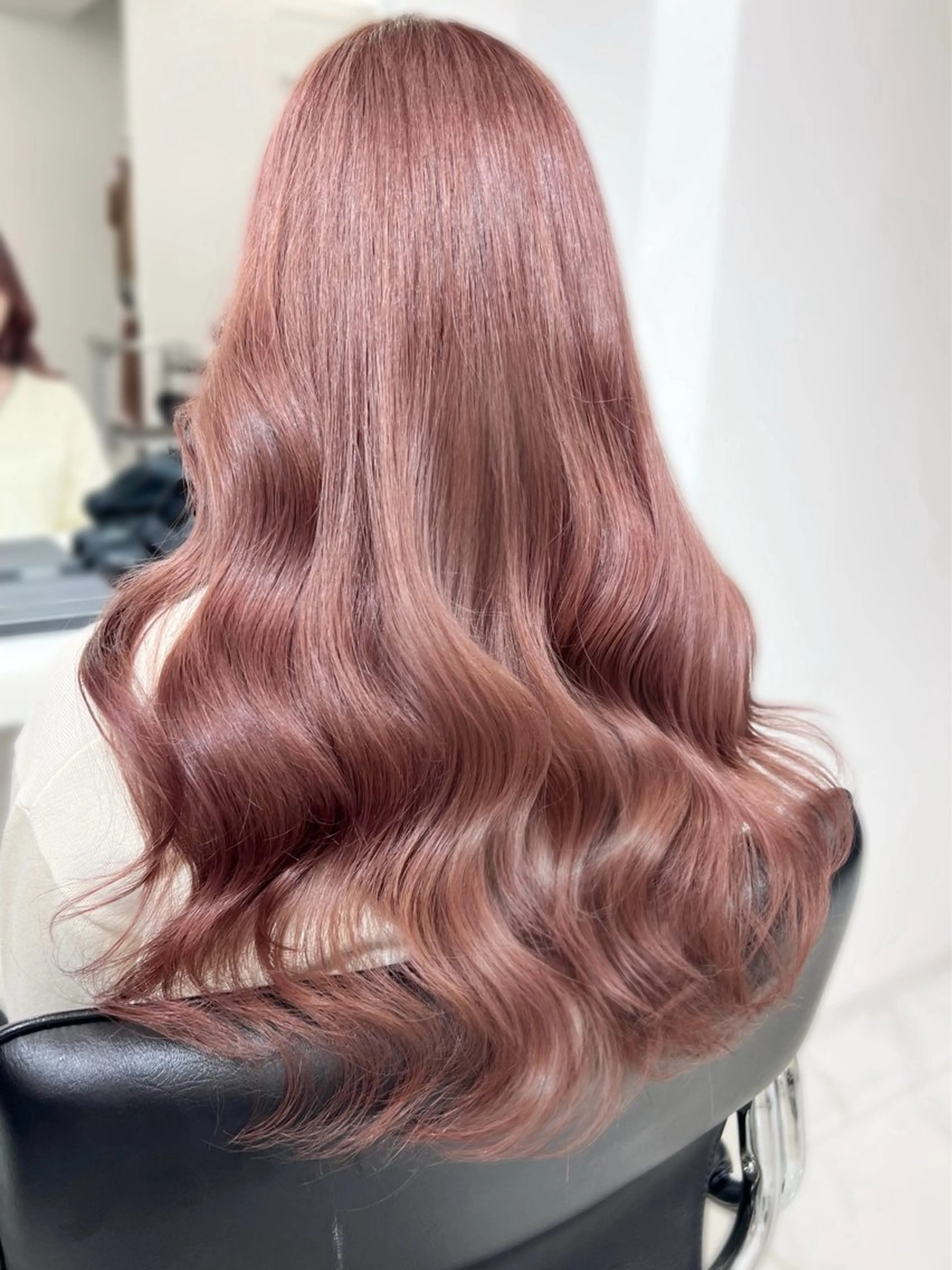 セミロング カラー ベージュカラー ブリーチ ピンクカラー ピンクベージュ 盛れる顔周り🤍渋谷 Risa🎀のヘアスタイル