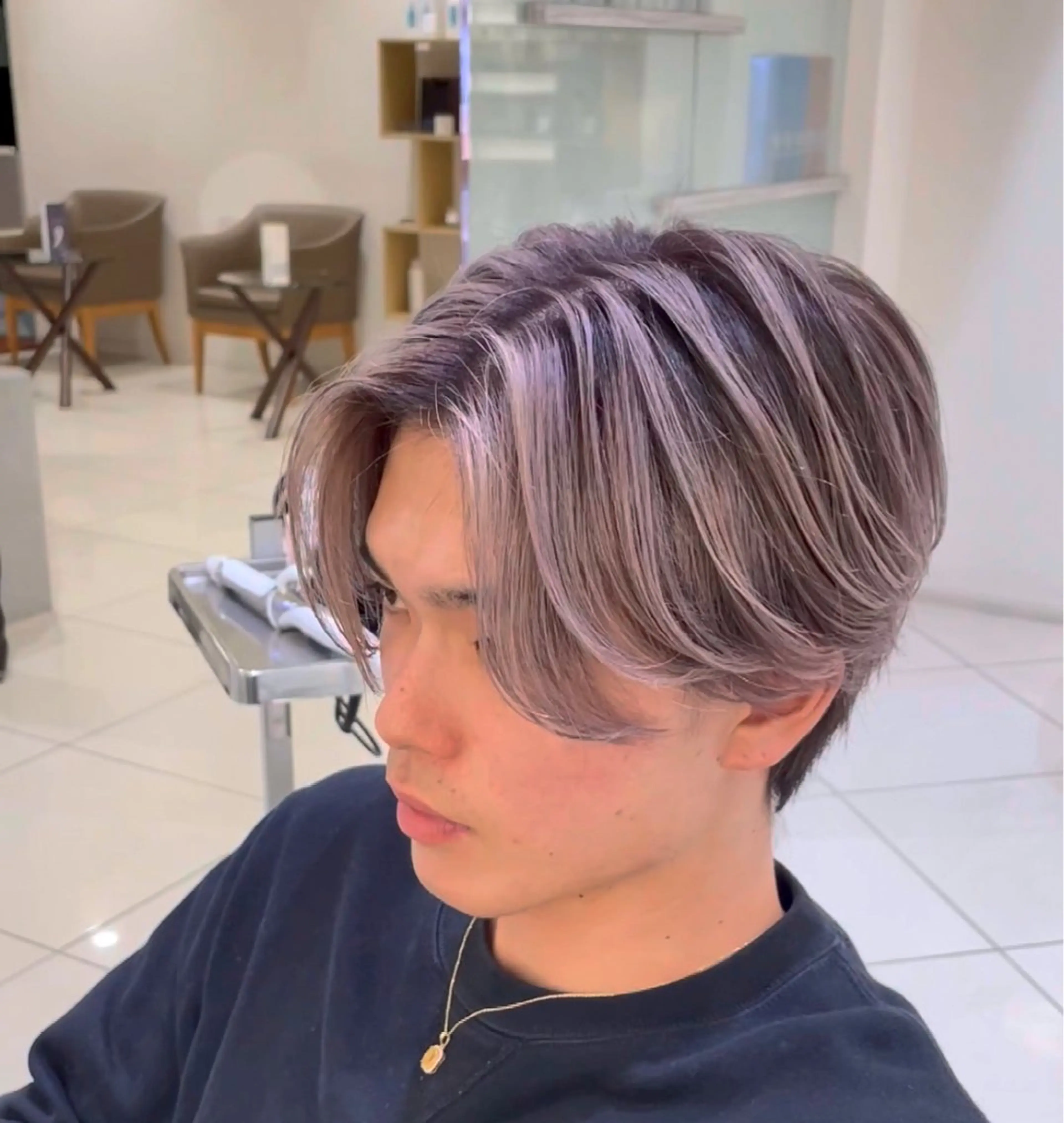 ミディアム カラー パーマ ヘアアレンジ メンズ メンズバレイヤージュ 🌫ハイライトのヘアスタイル