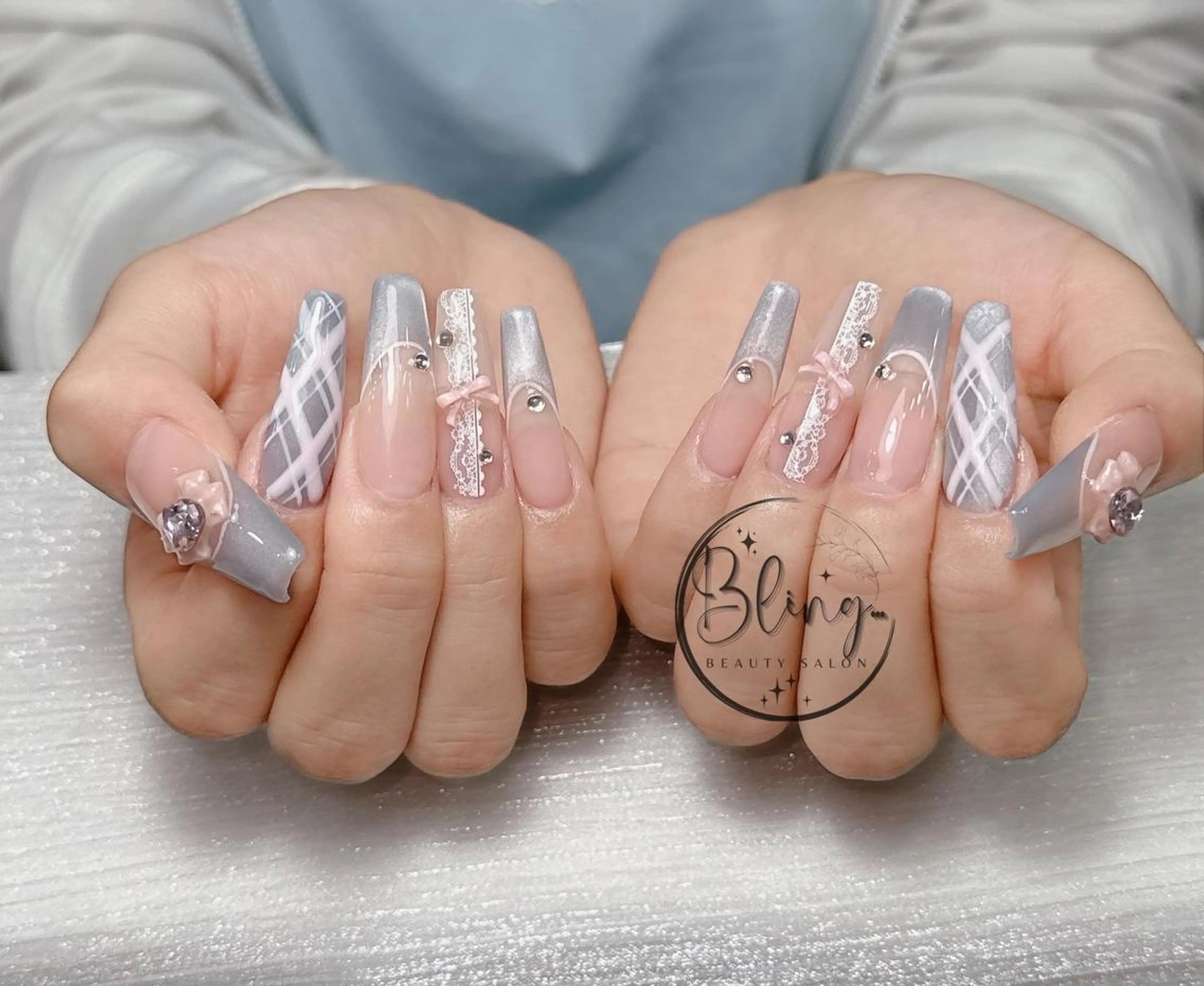 ロング 韓国風ヘア ハンドネイル Bling Salonのネイルデザイン