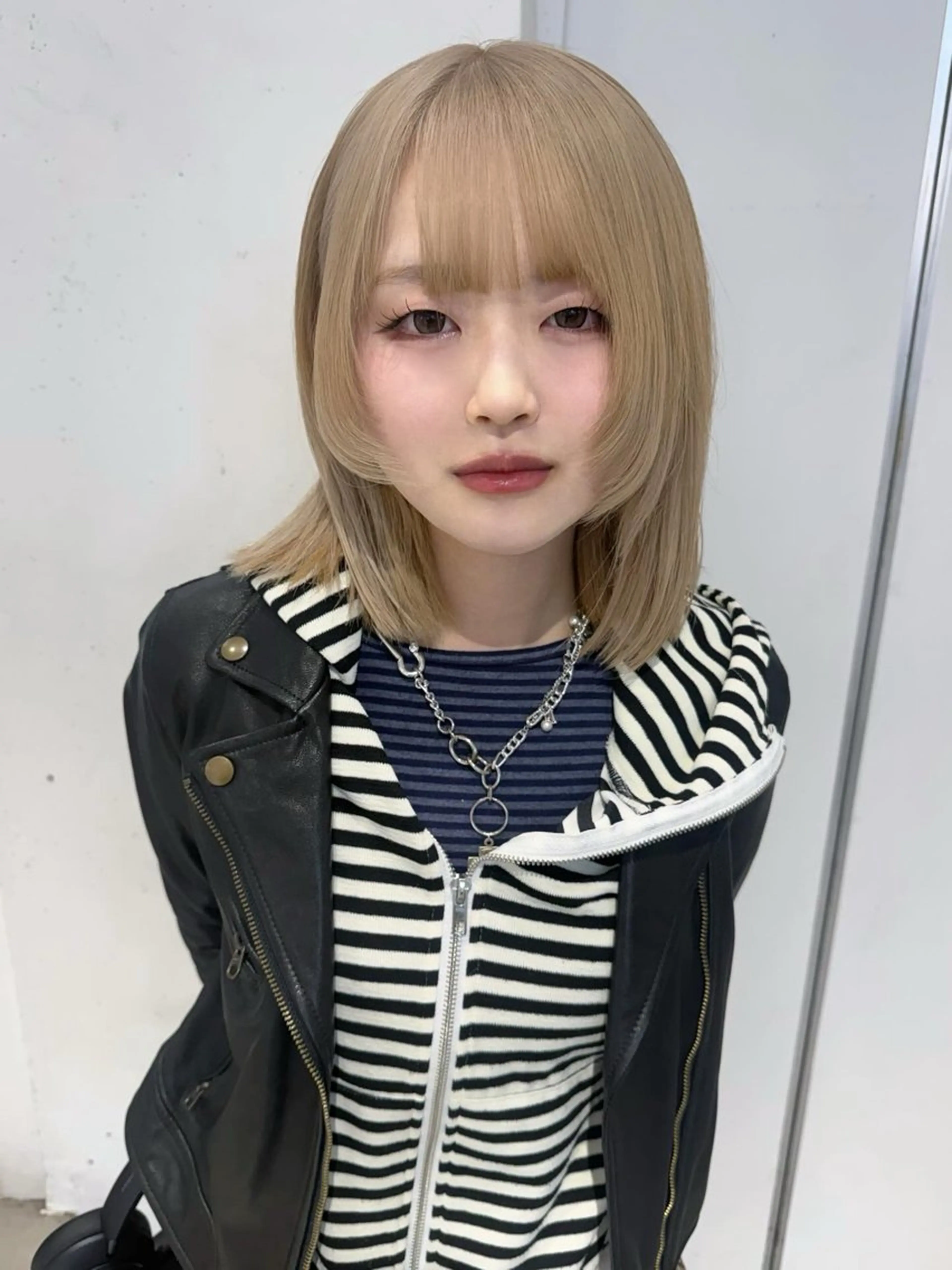 ショート カラー ハイトーン/デザイン 🪐·˚⌖MIHOのヘアスタイル