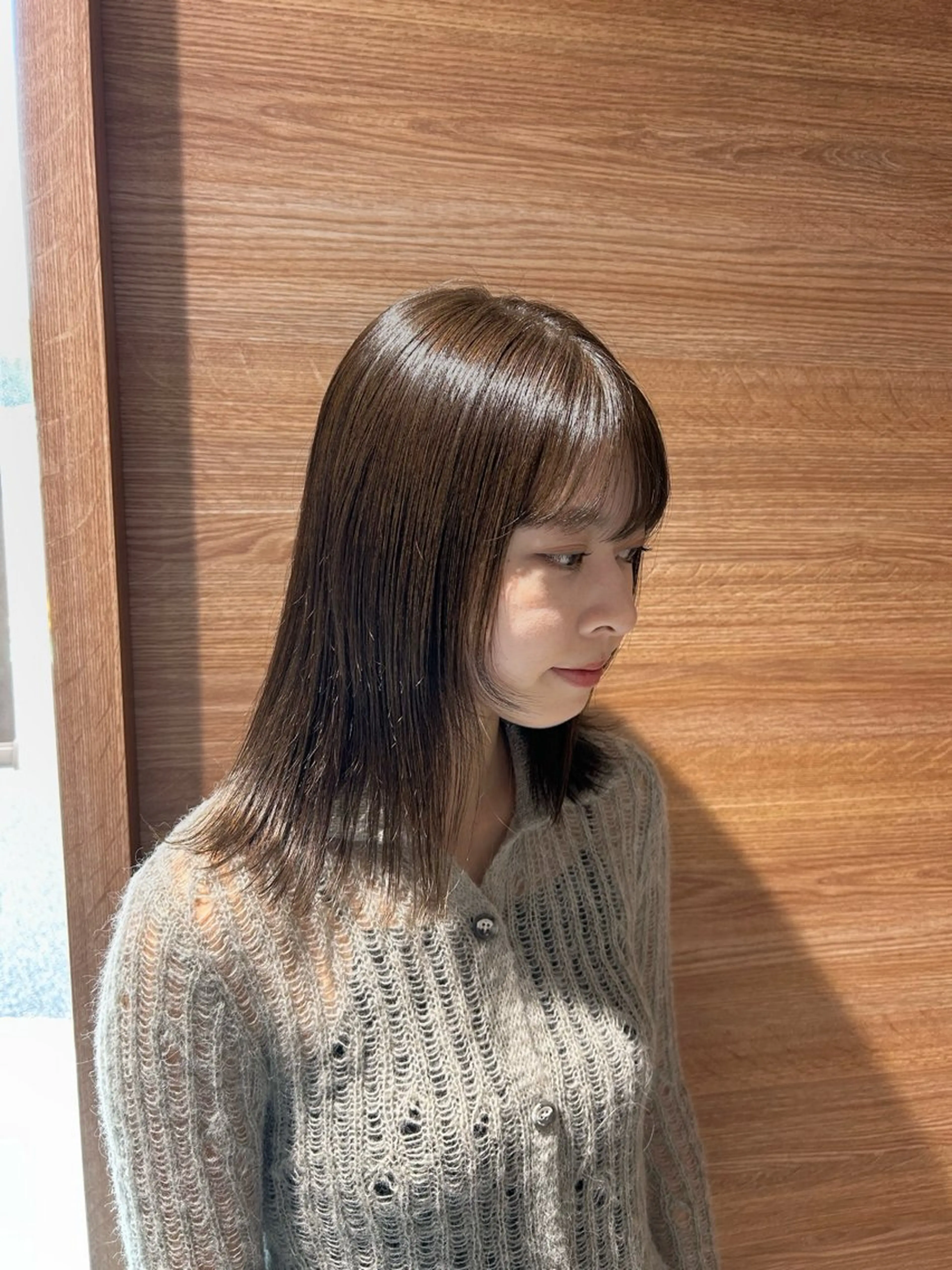 ミディアム カラー ミディアムレイヤー ベージュカラー ブリーチ 透明感カラー ブリーチなしカラー 透明感ケアカラー/ レイヤー/ryokaのヘアスタイル