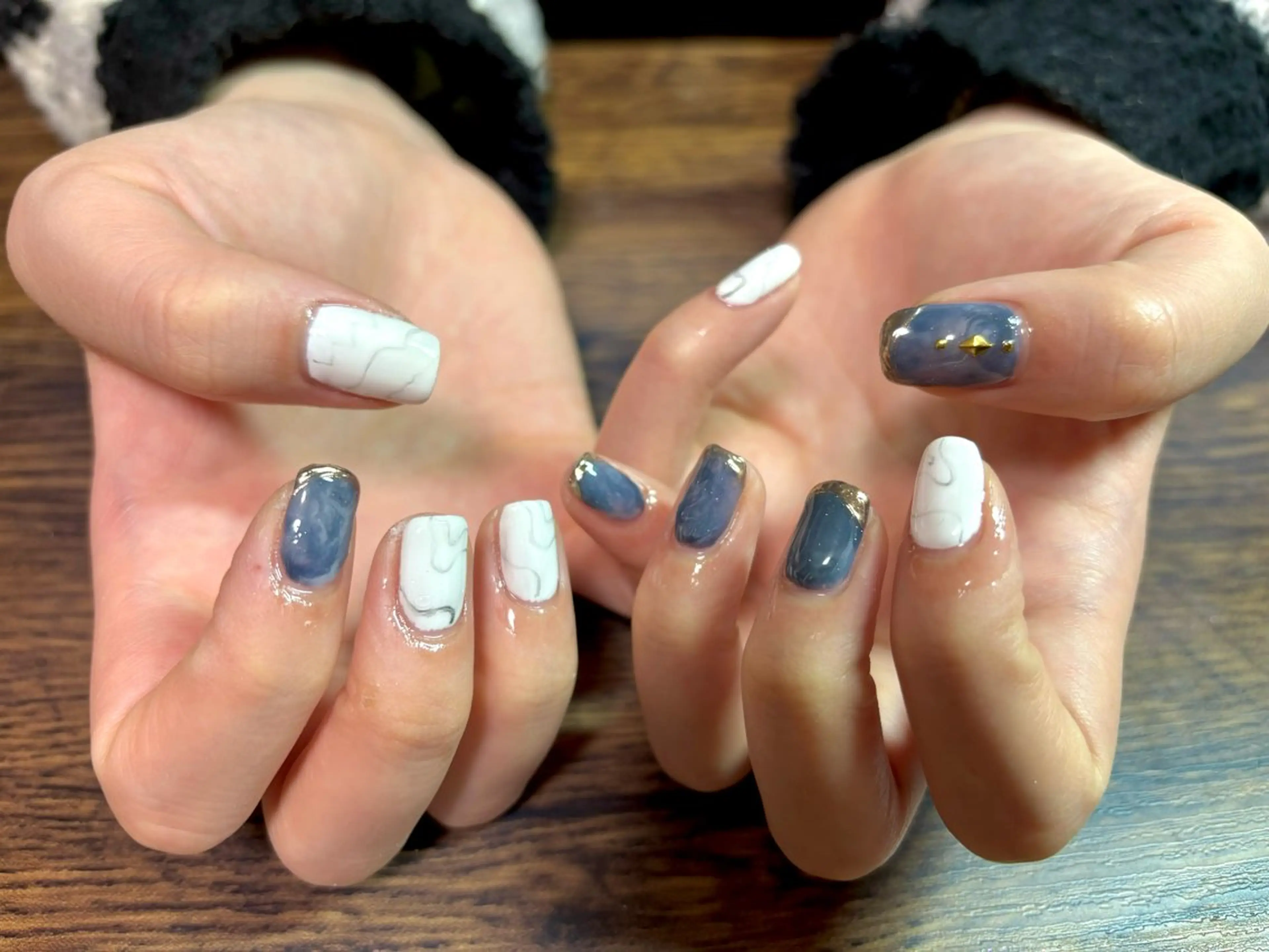 ネイル mimimi beauty salon所属・I. MITSUKIのネイルデザイン