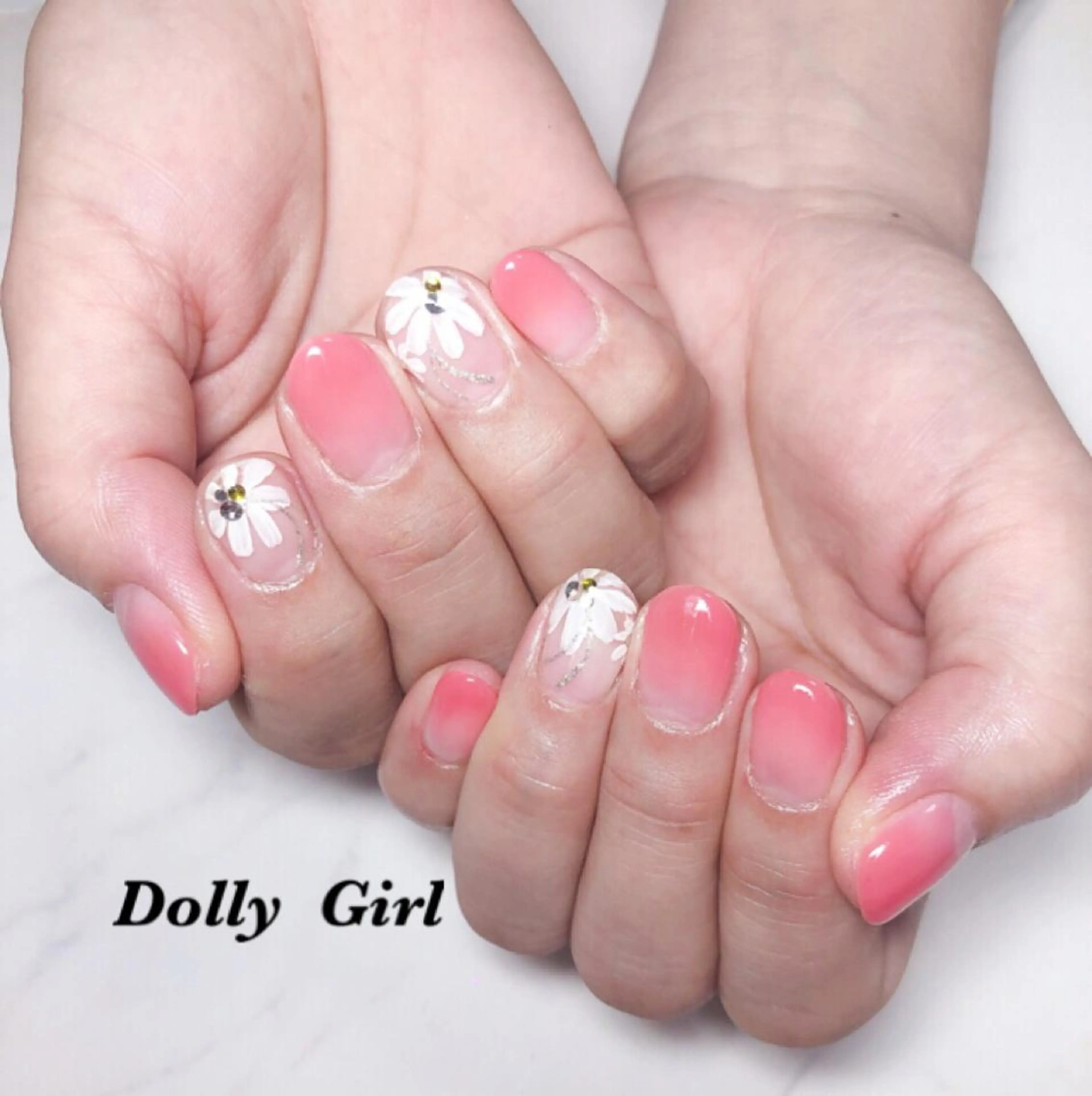 ネイル DollyGirl KYOKOのネイルデザイン