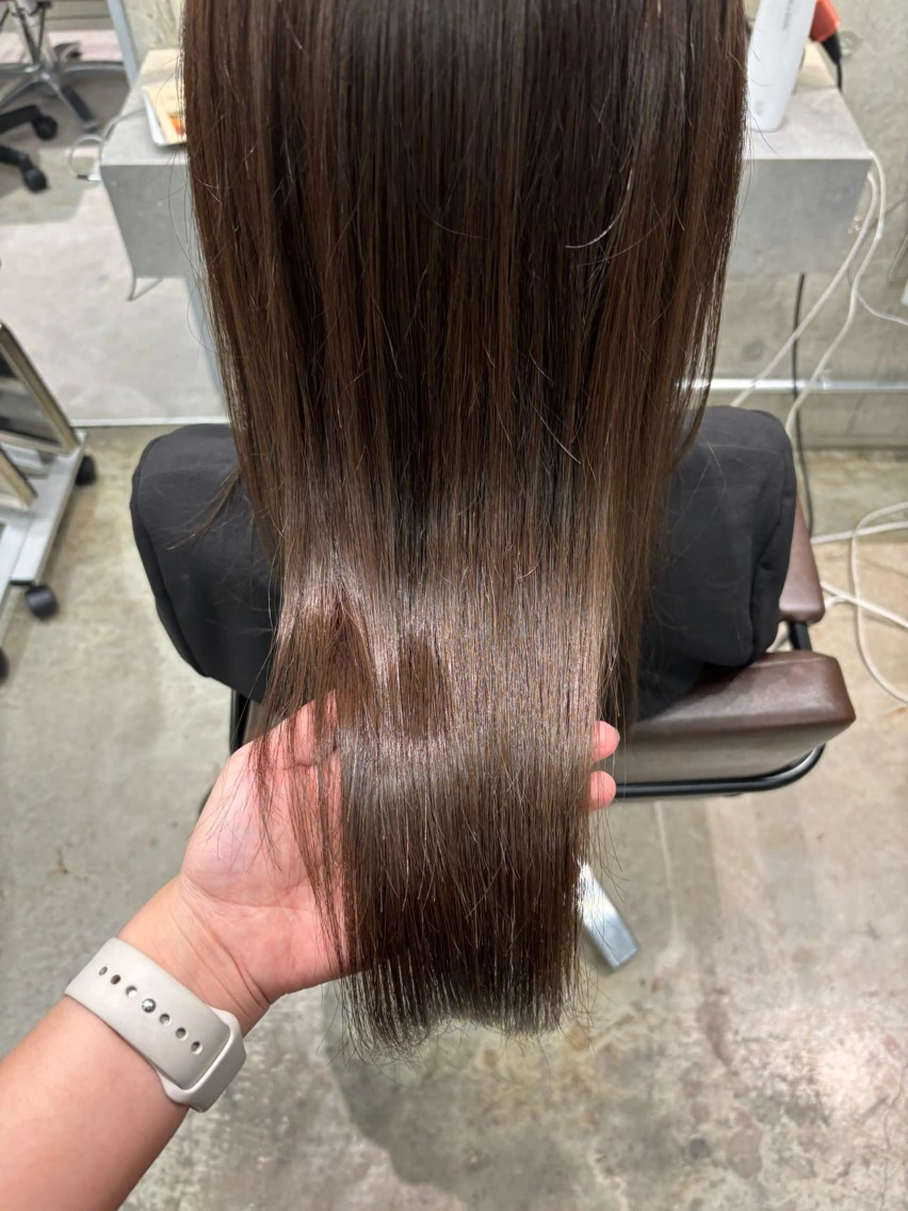 セミロング ヘアカラー 飯田 優恵のヘアスタイル