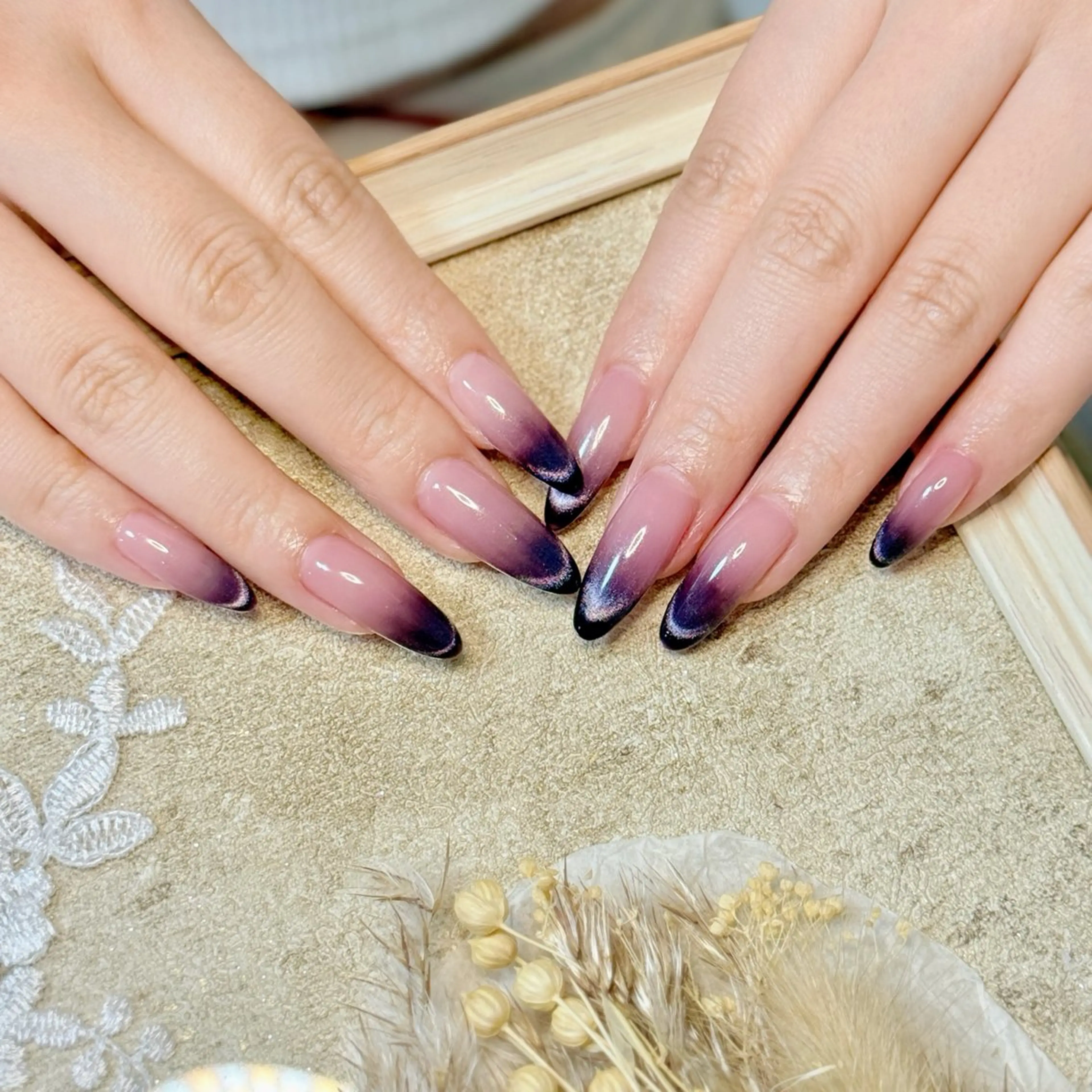 ネイル アートネイル オーロラネイル チークネイル フレンチネイル ガラスフレンチ ハンドネイル 🎀🎀YooLi Nail Salonのネイルデザイン