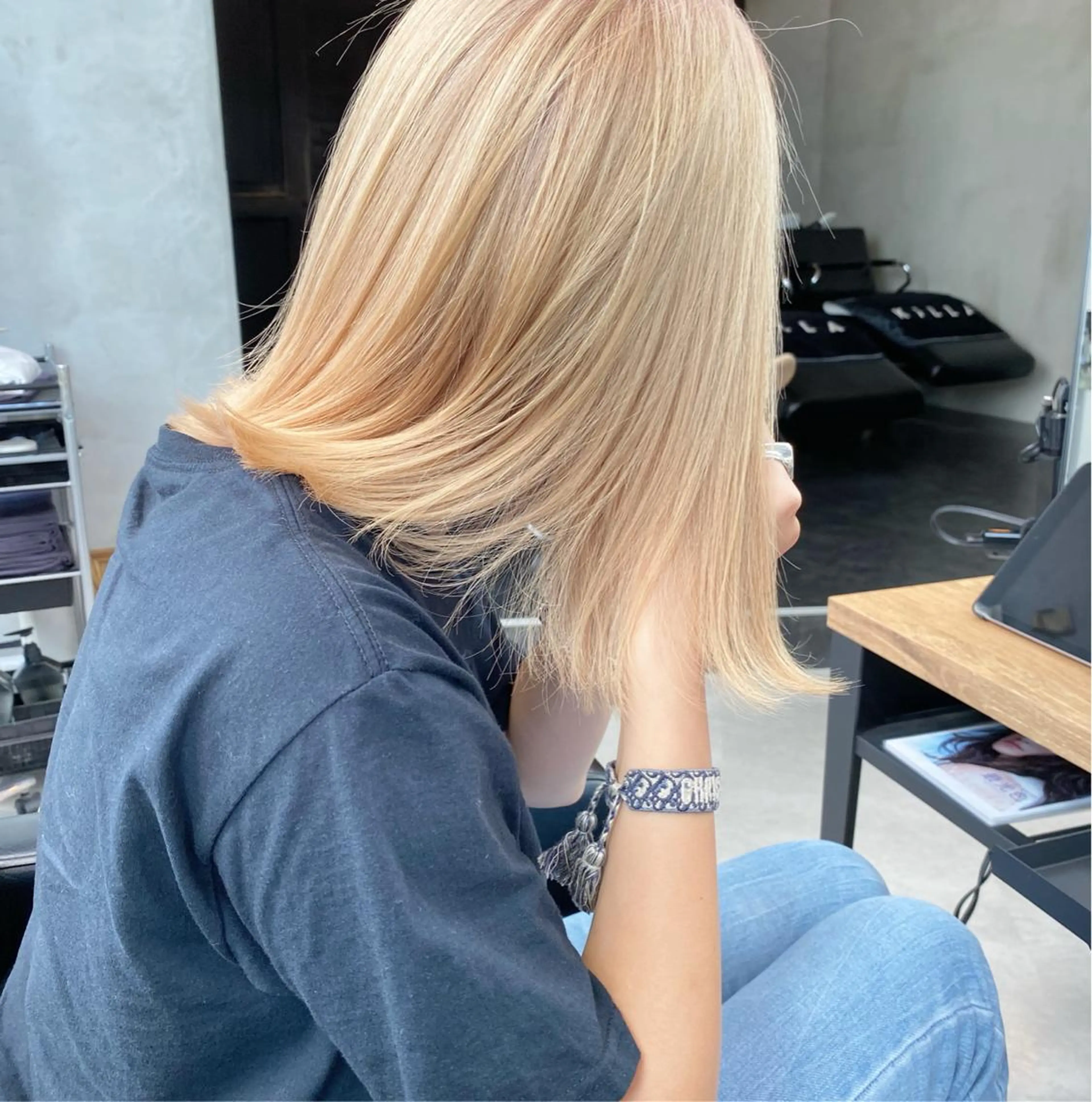 ミディアム カラー ヘアアレンジ ブリーチダブルカラー ハイライト/山本喜熙のヘアスタイル