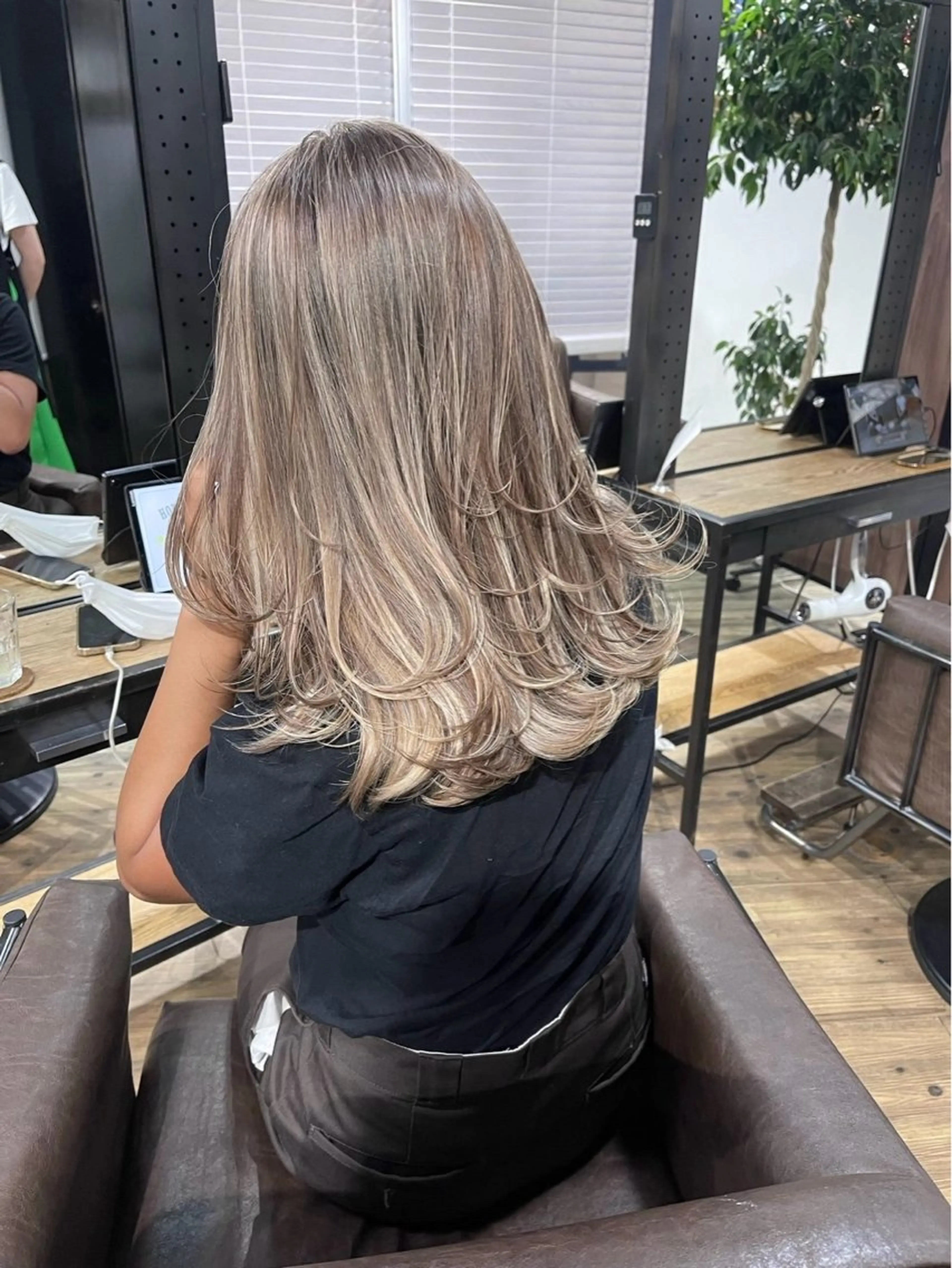 カラー ヘアカラー トリートメント ブリーチ✨ハイライト メンズヘア/アヤノのヘアスタイル