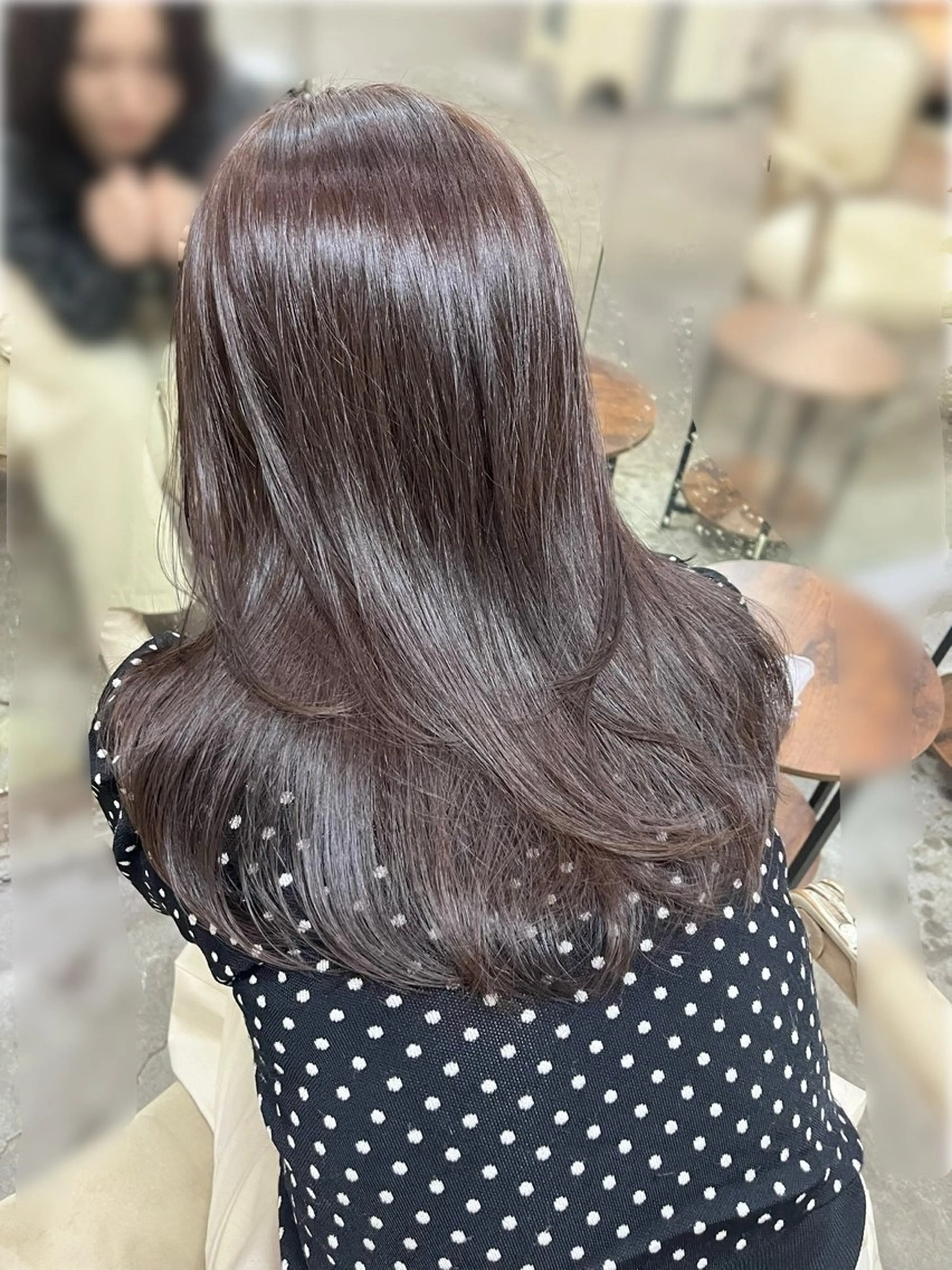 ロング カラー ベージュカラー ブリーチ ブラウンカラー ショコラベージュ ショコラブラウン カット ヘアカラー トリートメント レイヤー/グレージュ 🤍奥開梨恵のヘアスタイル