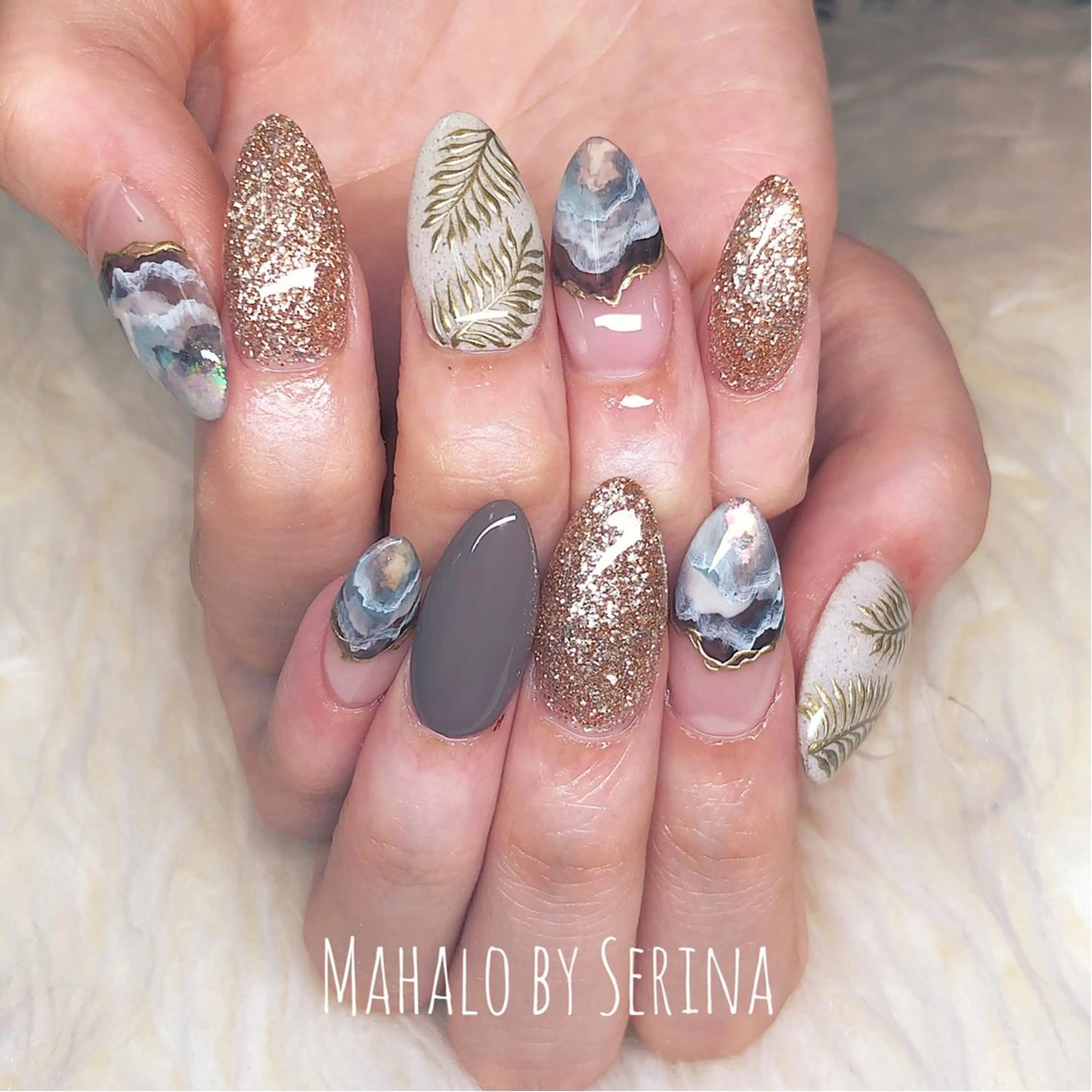 ミディアム カラー ネイル SUNNY BAE. SERINAのネイルデザイン