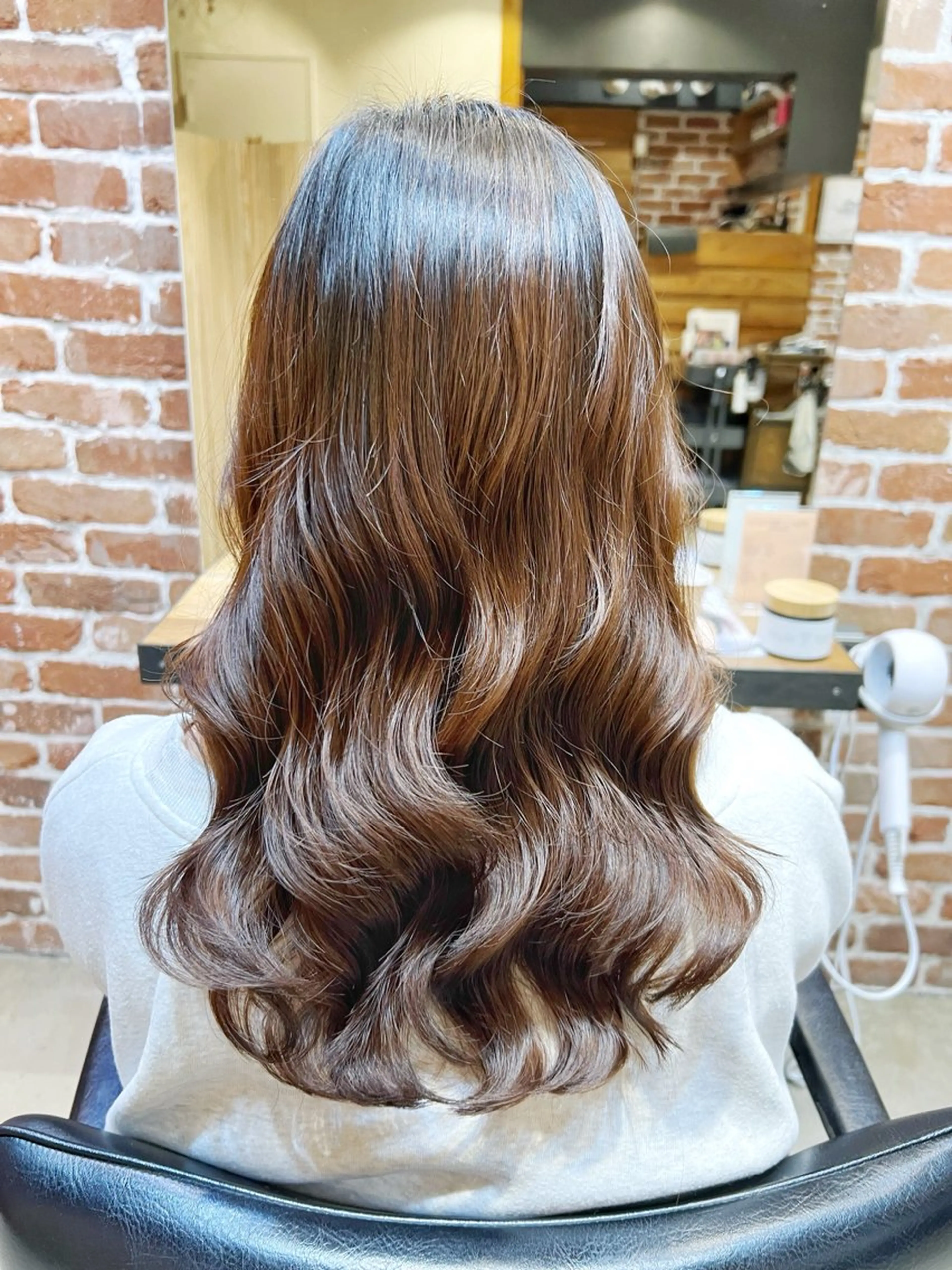 ロング 縮毛矯正 カット パーマ トリートメント コテ巻き風パーマ サトウタケル 表参道のヘアスタイル