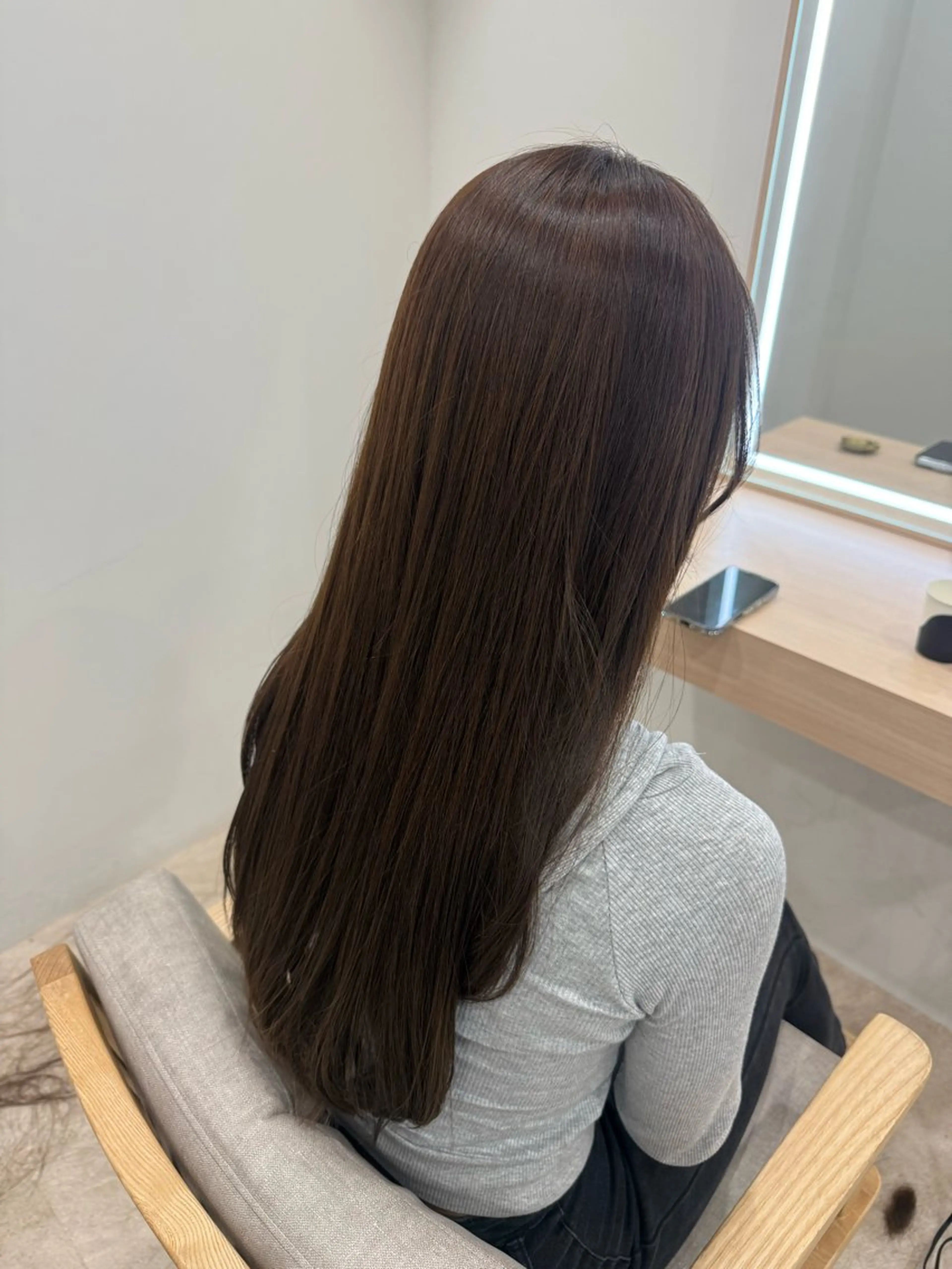 ロング カラー アッシュ ベージュカラー littleesta 那月のヘアスタイル