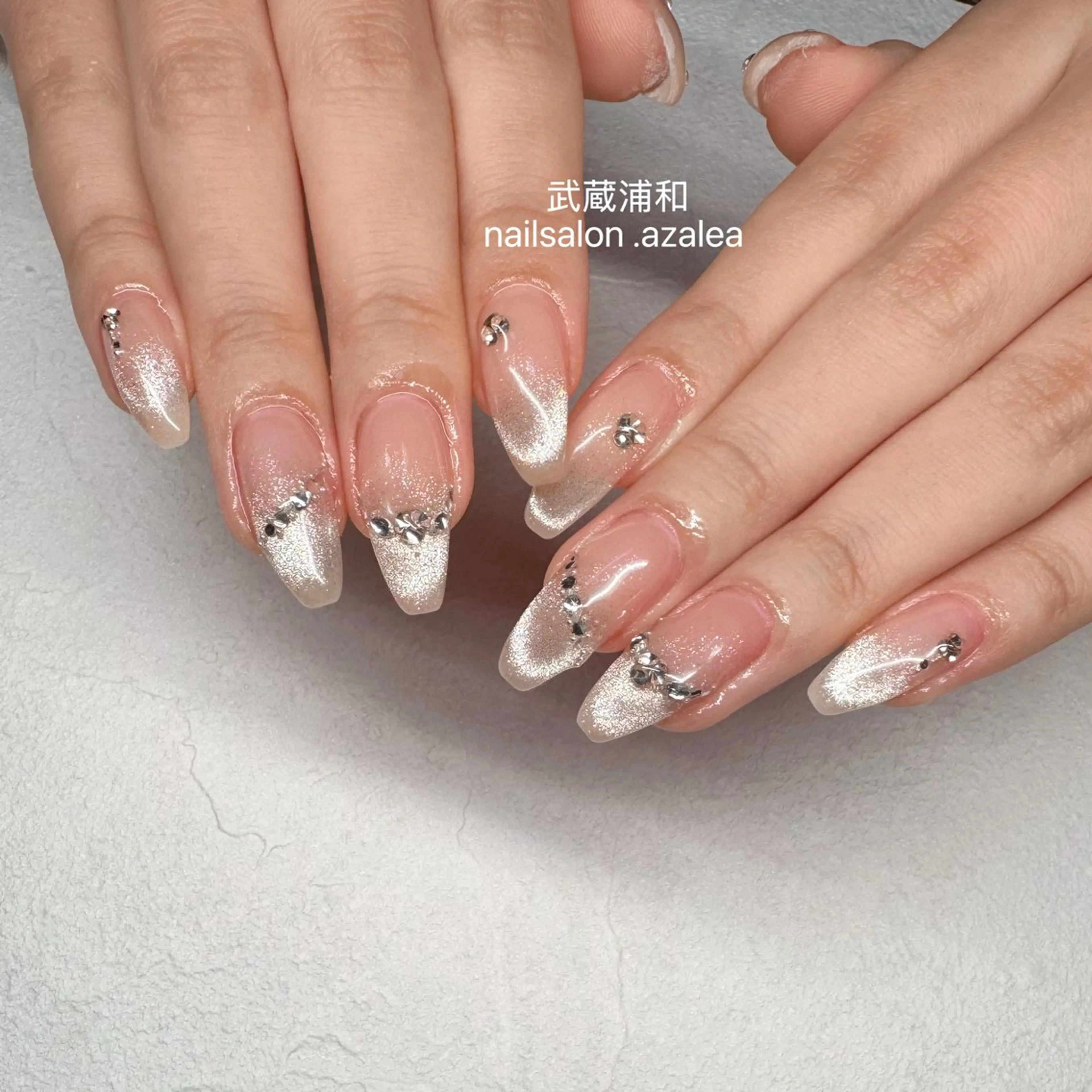 ネイル ハンドネイル R inのネイルデザイン