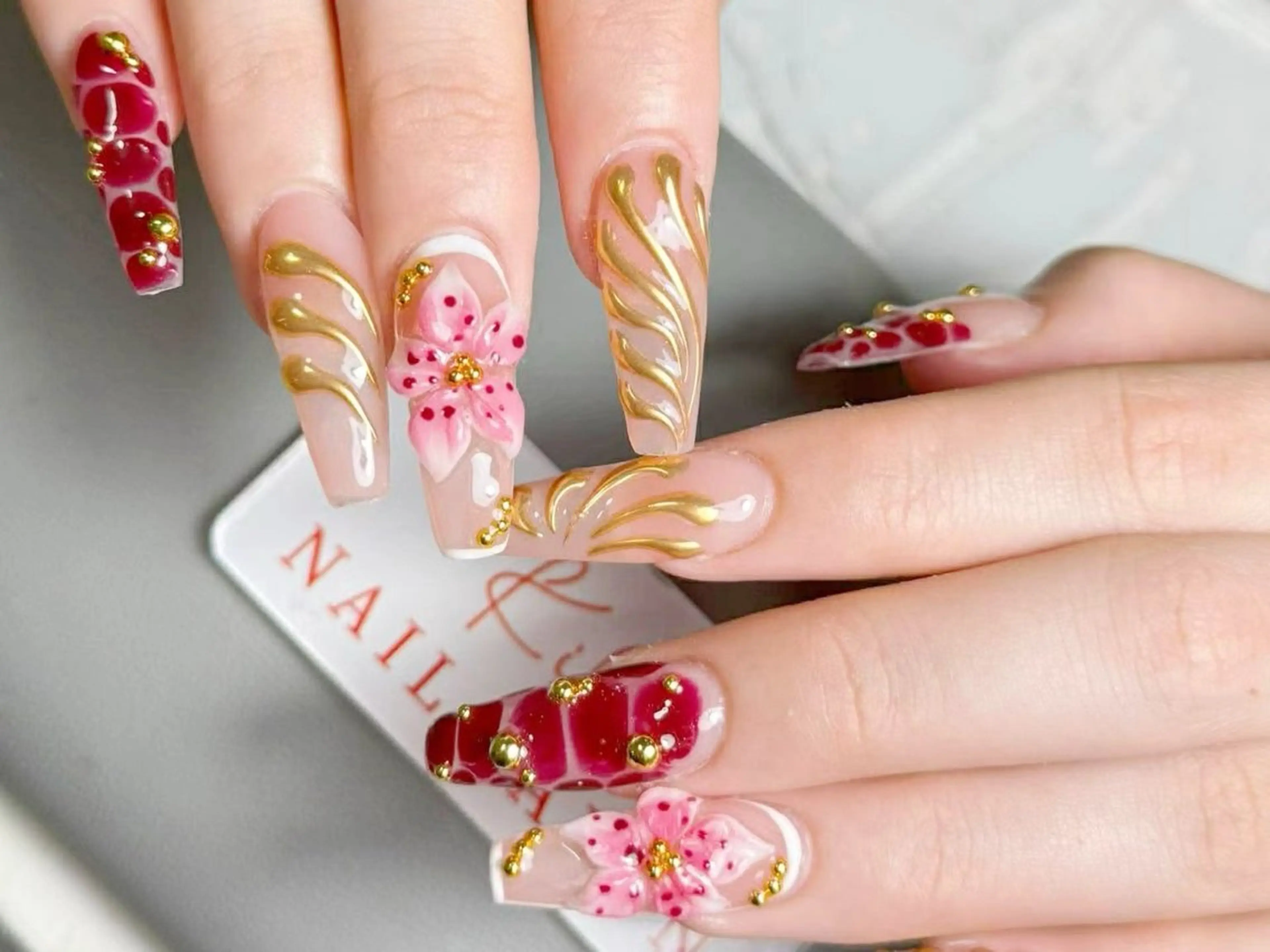 ネイル アートネイル フレンチネイル ジェルネイル グラデーション 韓国ネイル ハンドネイル 💕鈴木ユリ パラジェル/オフ無料のネイルデザイン