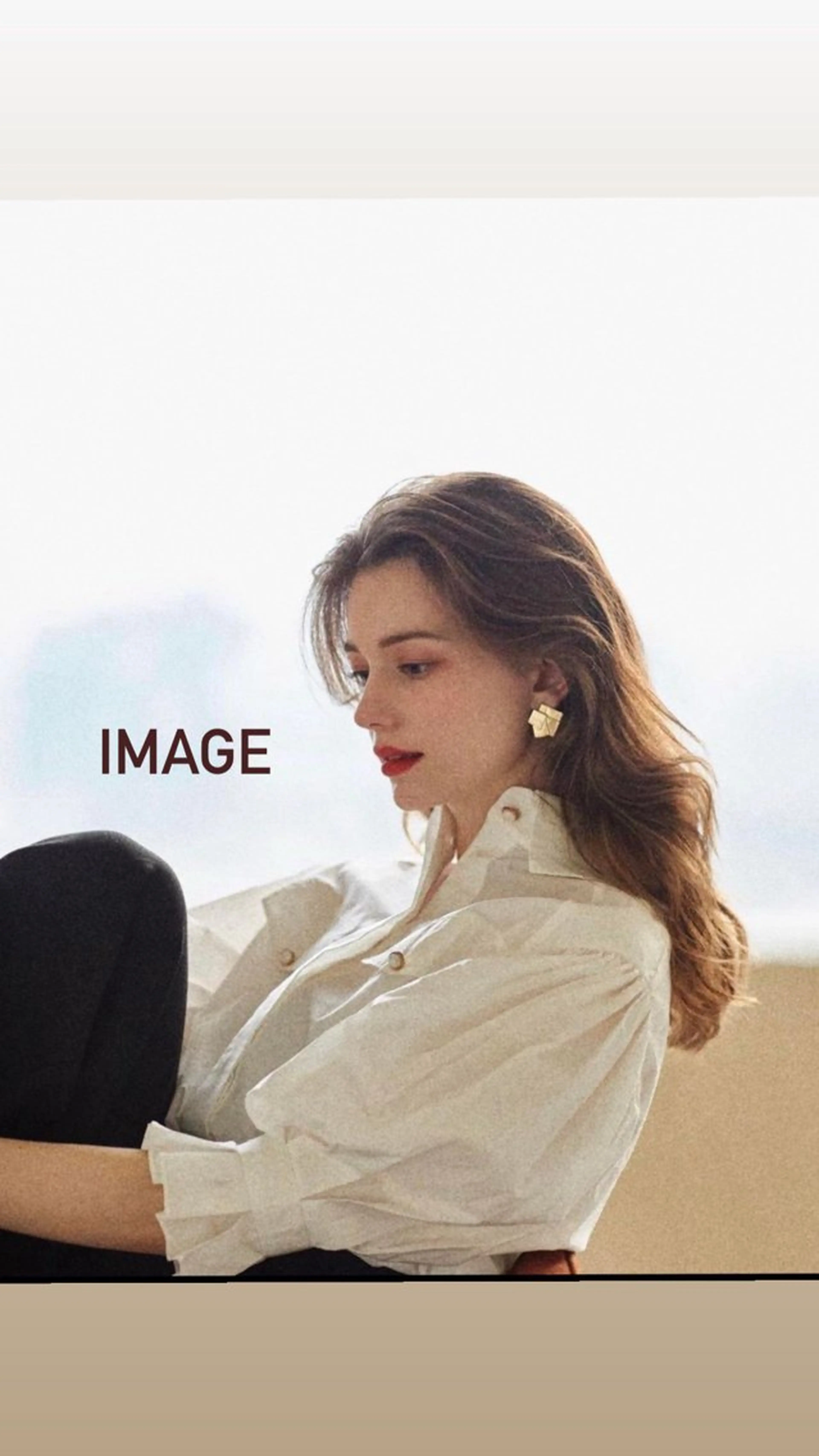 セミロング CLOVE所属・下石怜子/レイヤー/ 透明感カラーのヘアスタイル