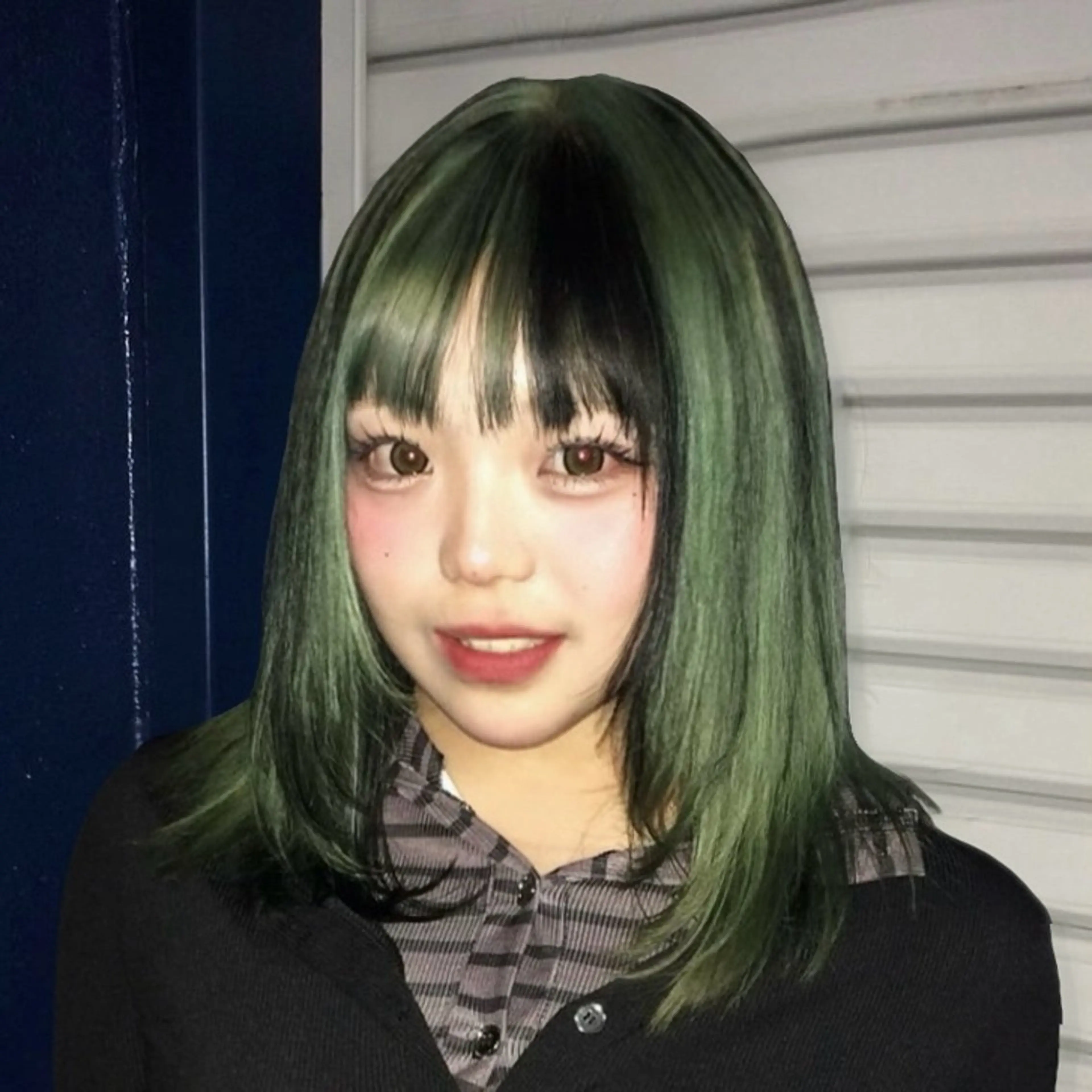 セミロング カラー ヘアカラー ORGN.所属・にちか /似合う個性派カラーのヘアスタイル