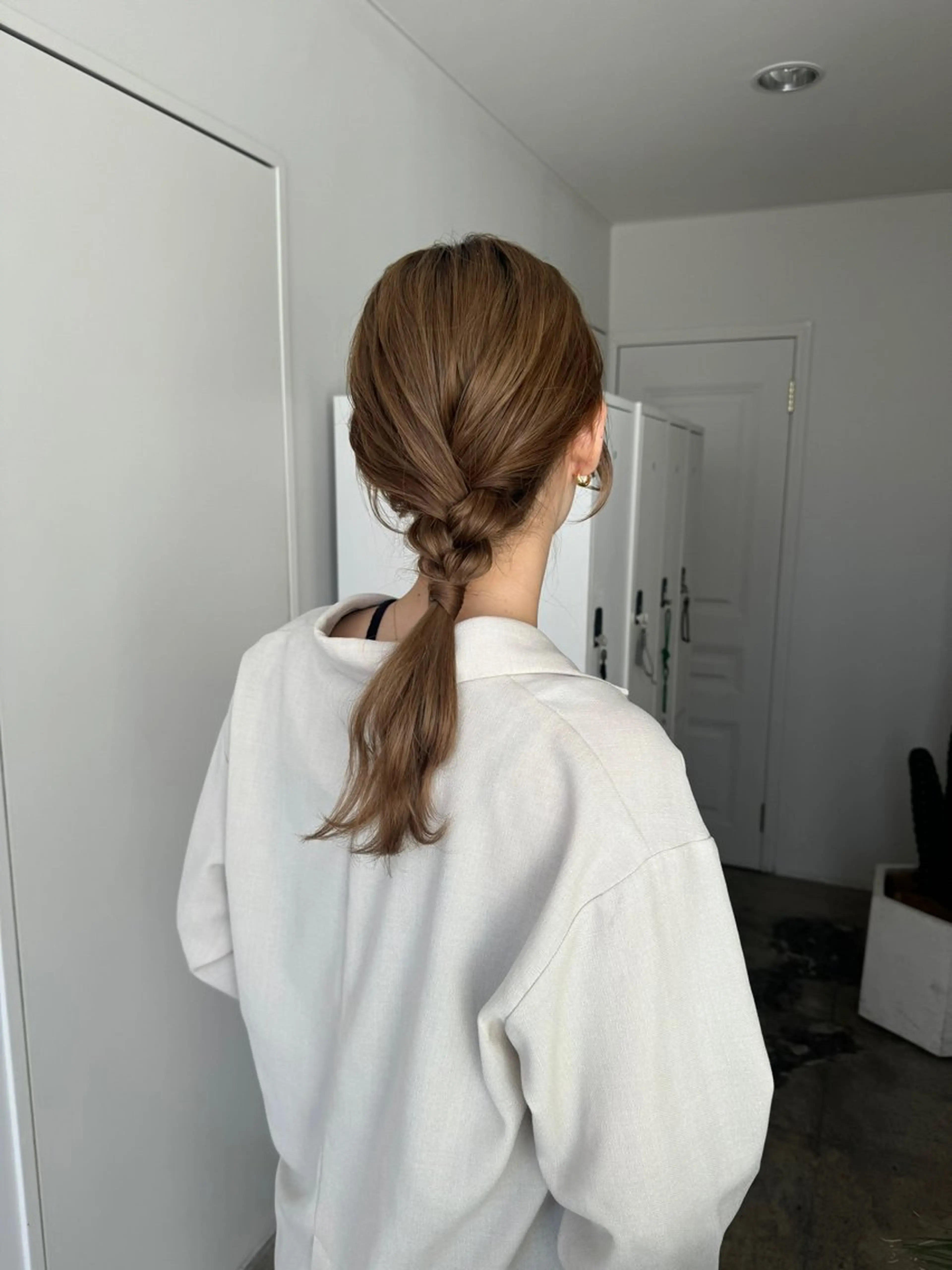 ヘアアレンジ 簡単アレンジ ヘアセット 透明感カラー/顔周り レイヤー/髪質改善のヘアスタイル