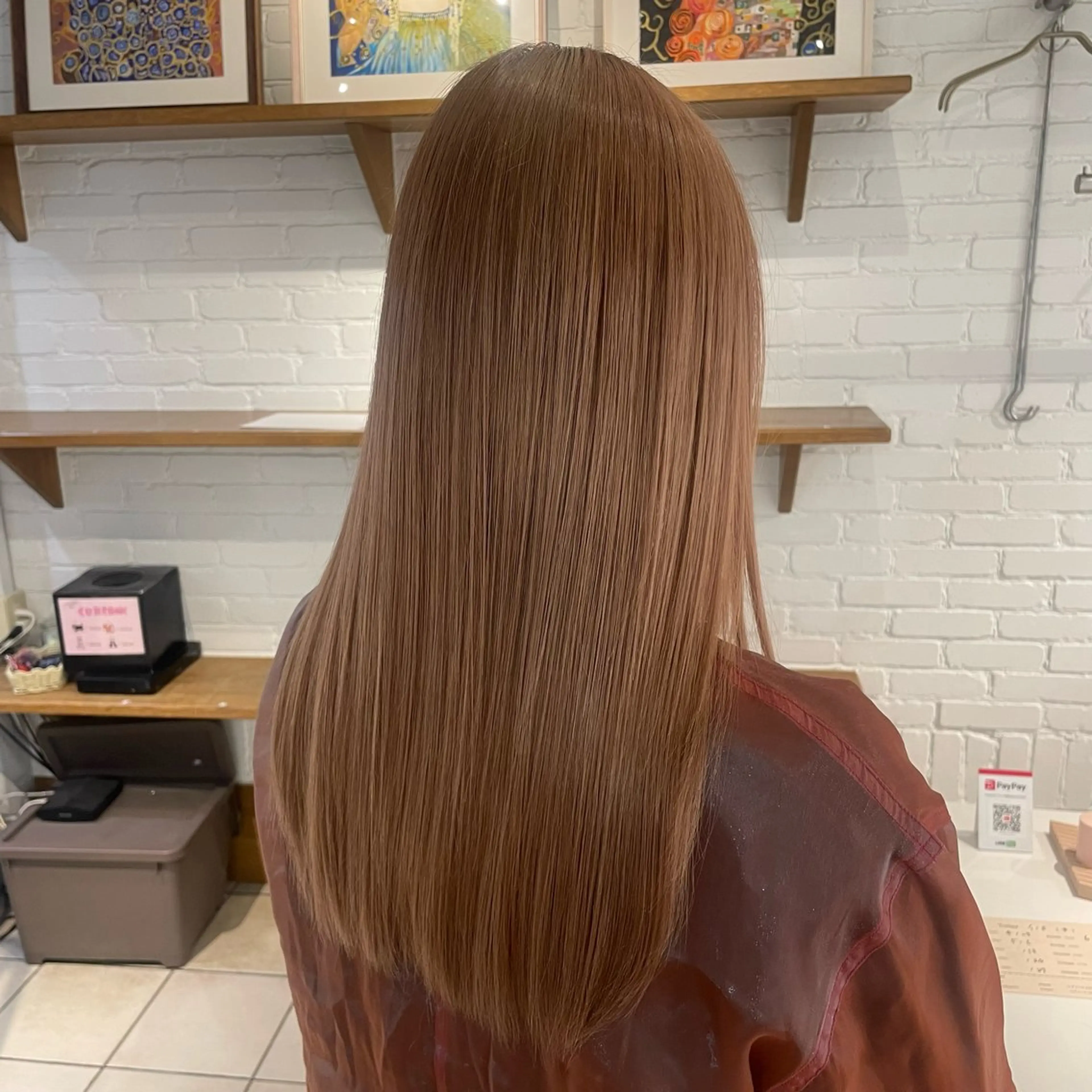 ロング 髪質改善 🌟デザインカラー 🌟コノミ🌟のヘアスタイル