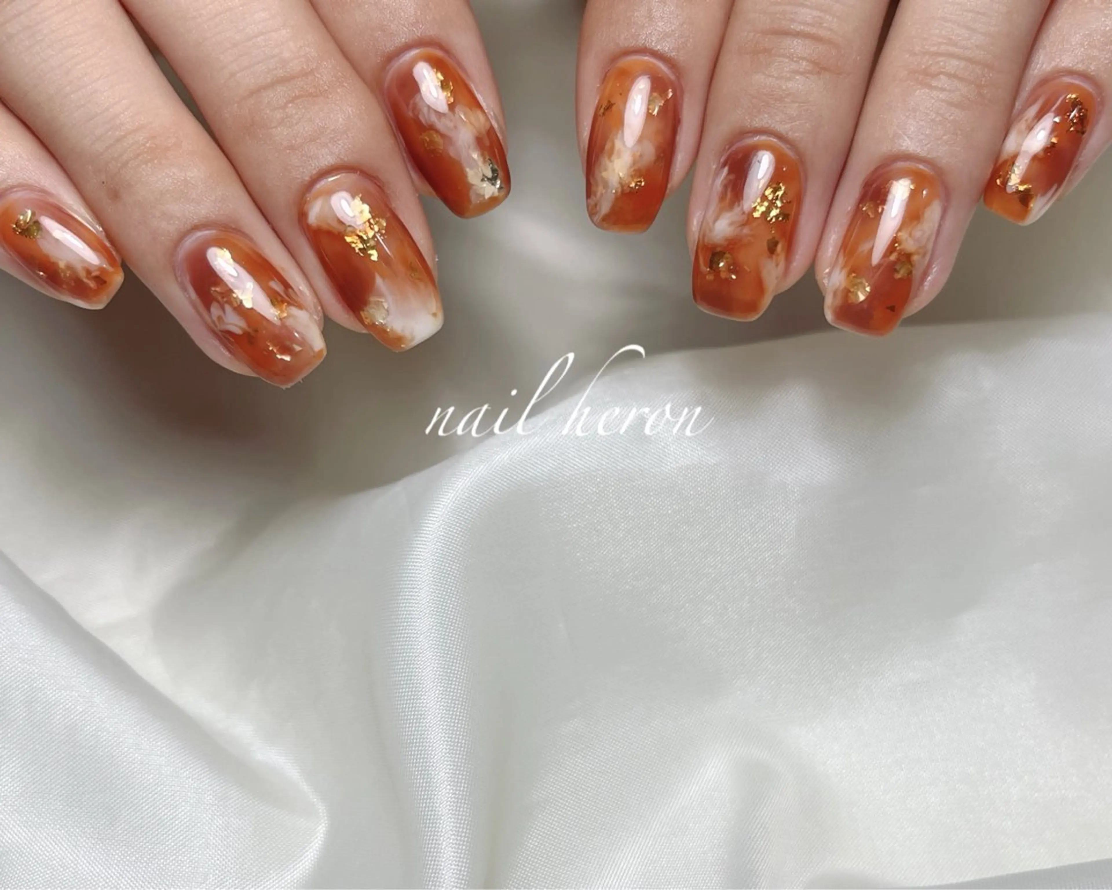 ネイル べっ甲ネイル ハンドネイル saki_ nail heronのネイルデザイン