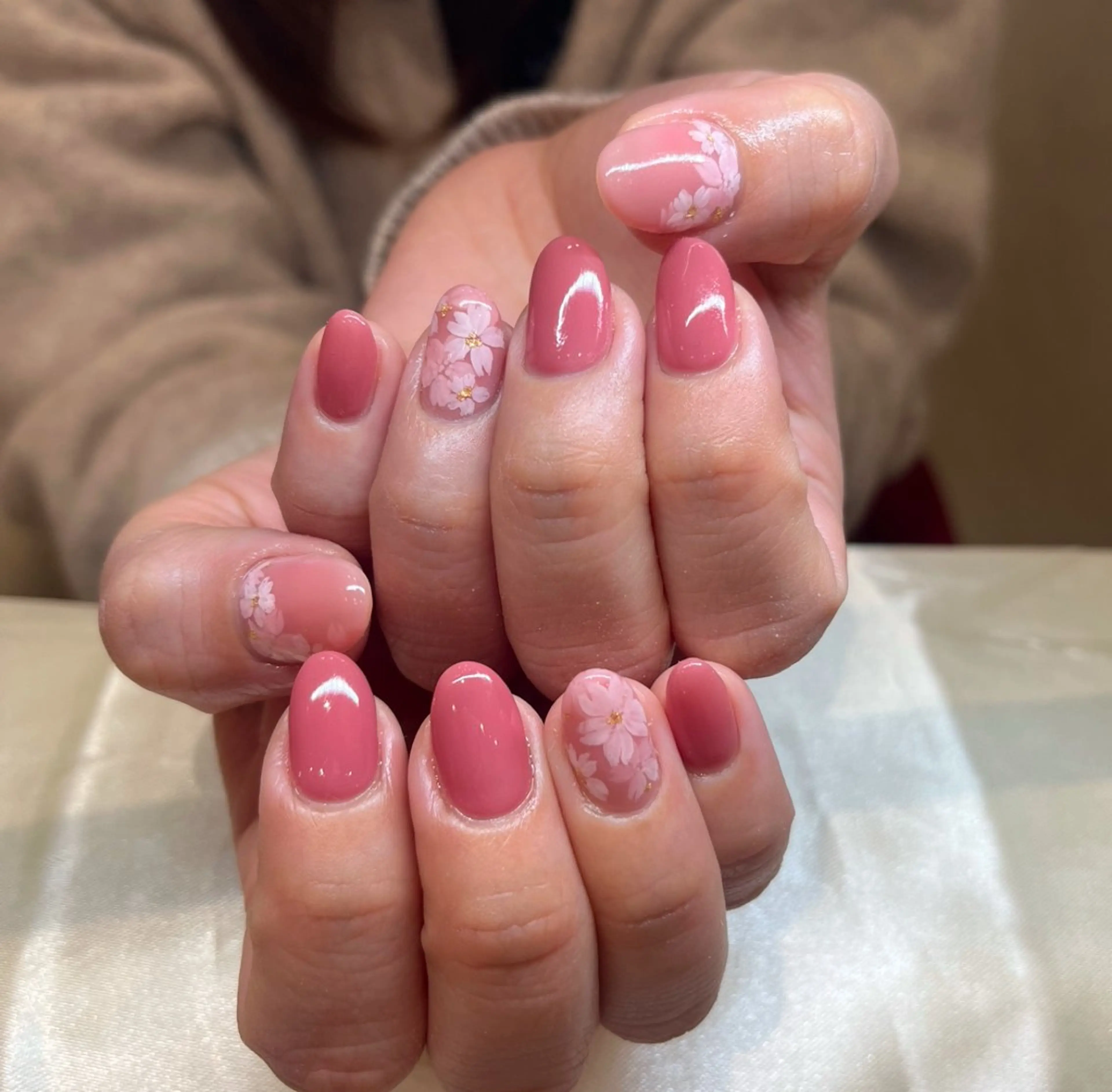 ネイル 桜ネイル 🎀Earth chihiro🤍のネイルデザイン