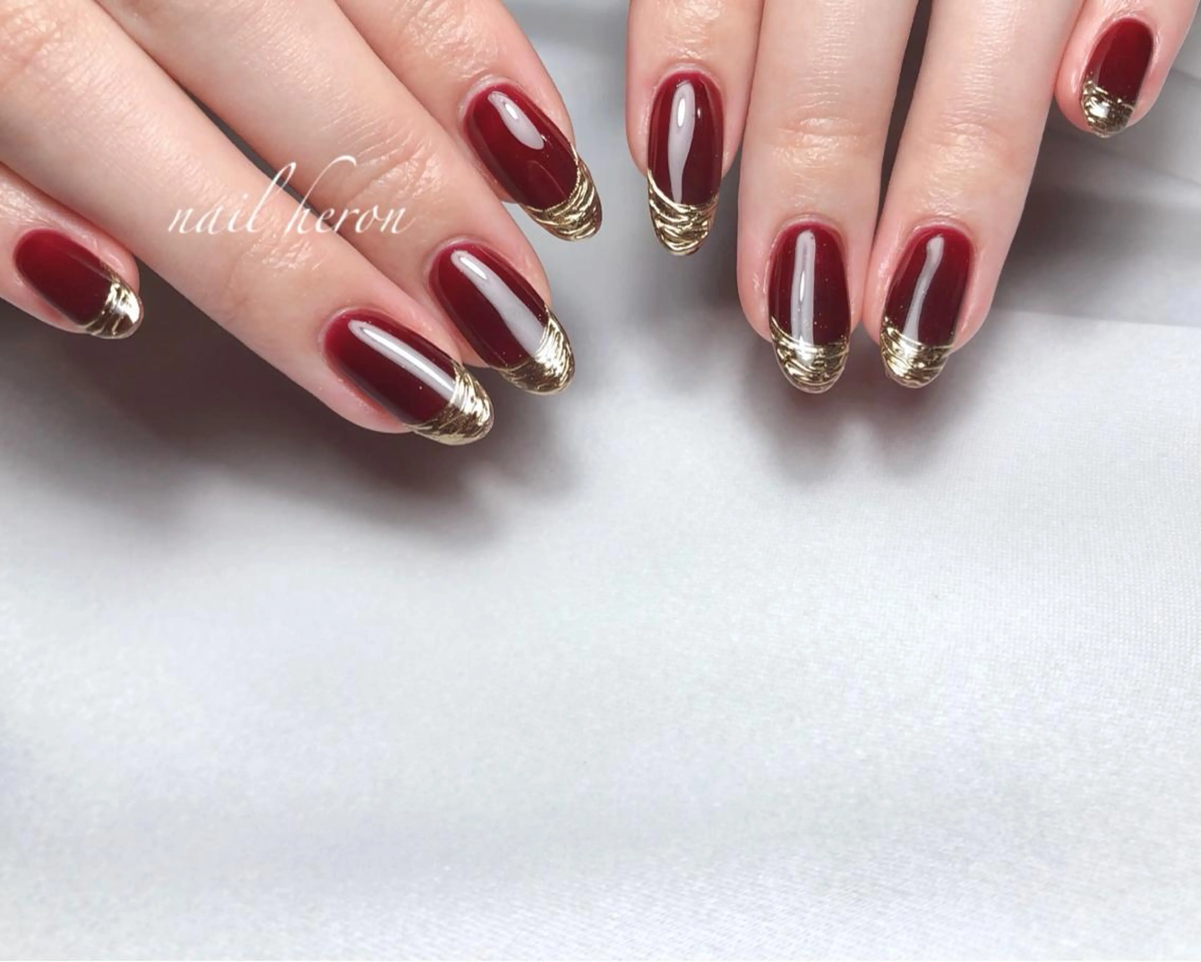 ネイル ミラーネイル ハンドネイル saki_ nail heronのネイルデザイン