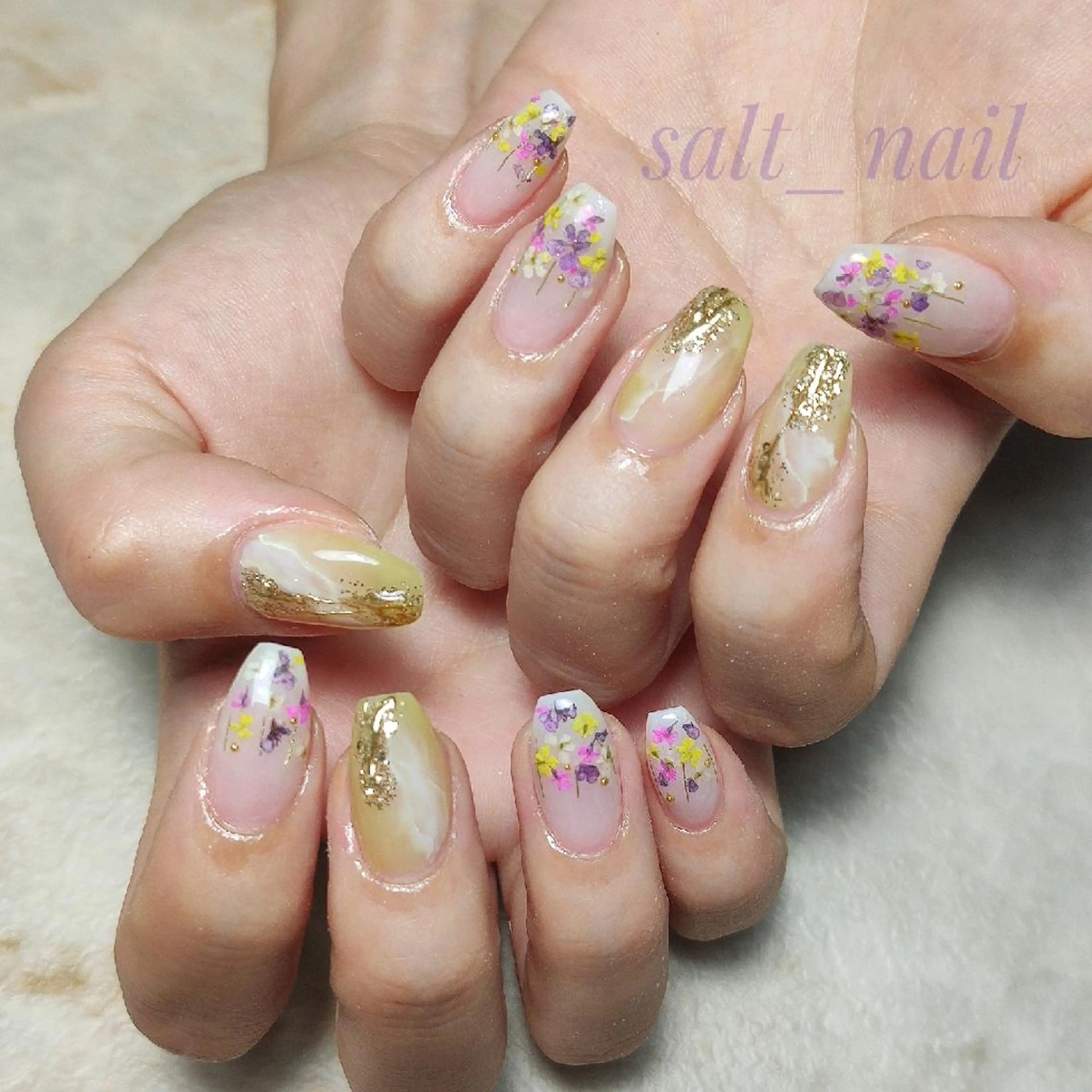 ネイル フラワーネイル ニュアンスネイル ハンドネイル 個人サロン saltnailのネイルデザイン