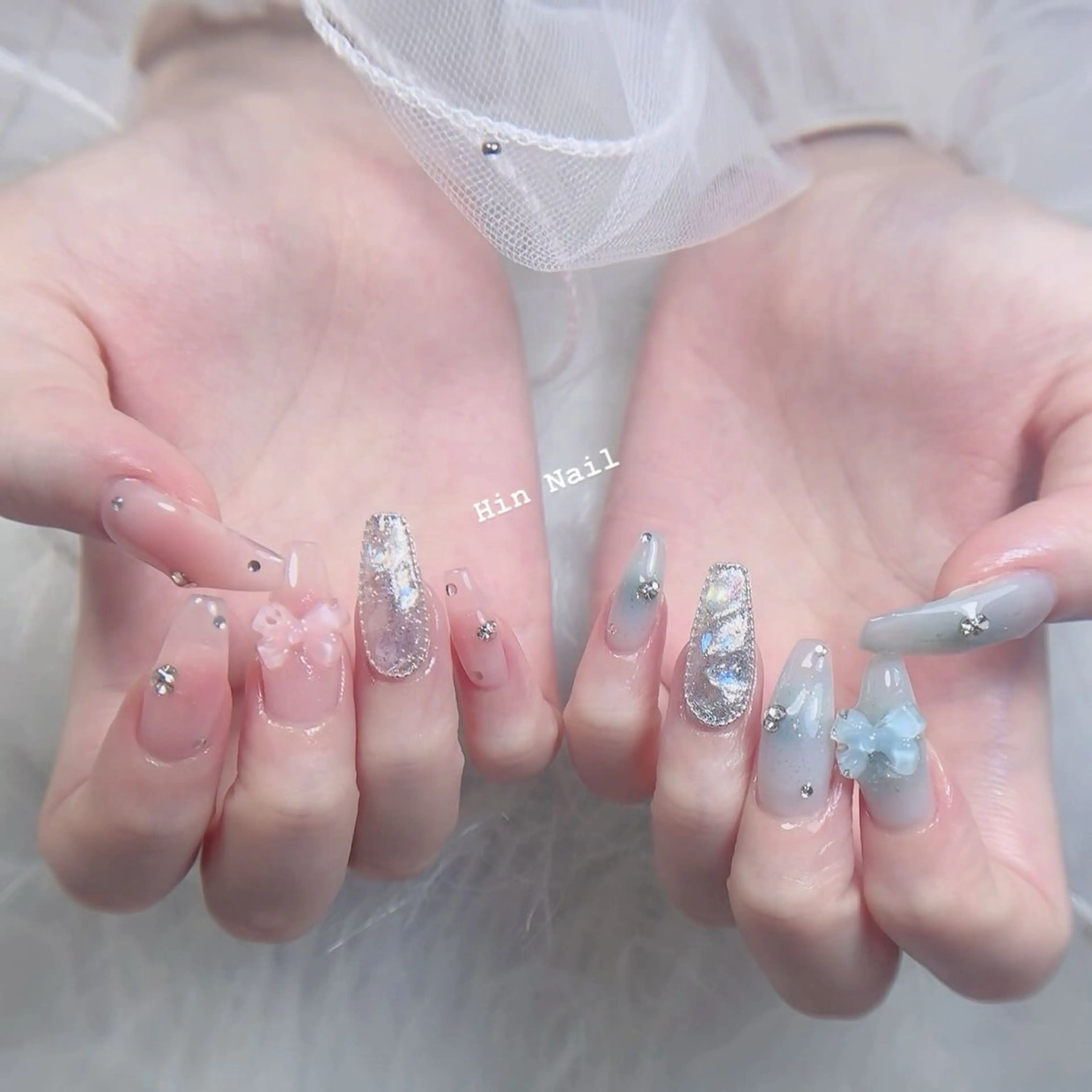 ネイル ハンドネイル Hin Nailsのネイルデザイン