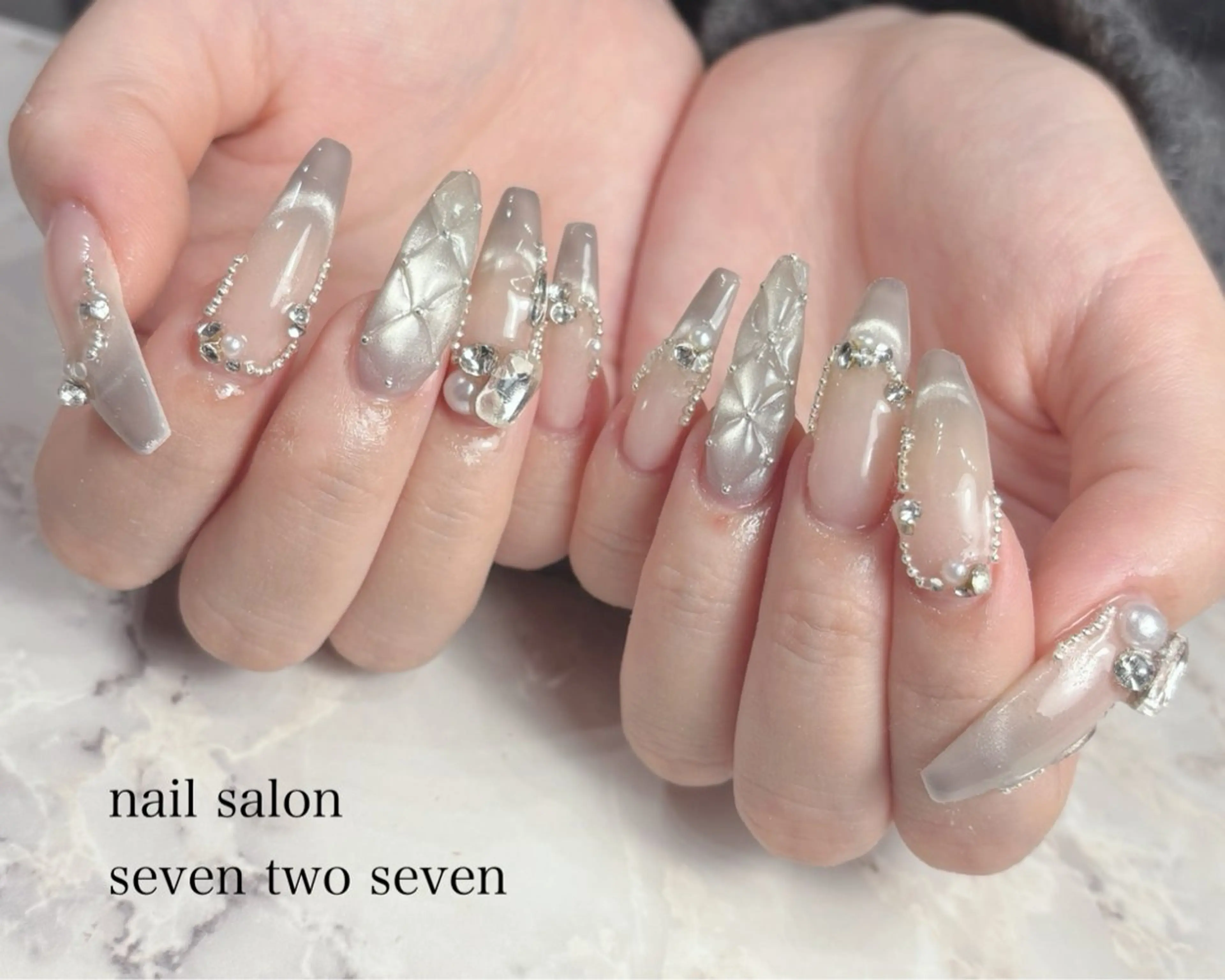 ネイル ハンドネイル 727 nailのネイルデザイン