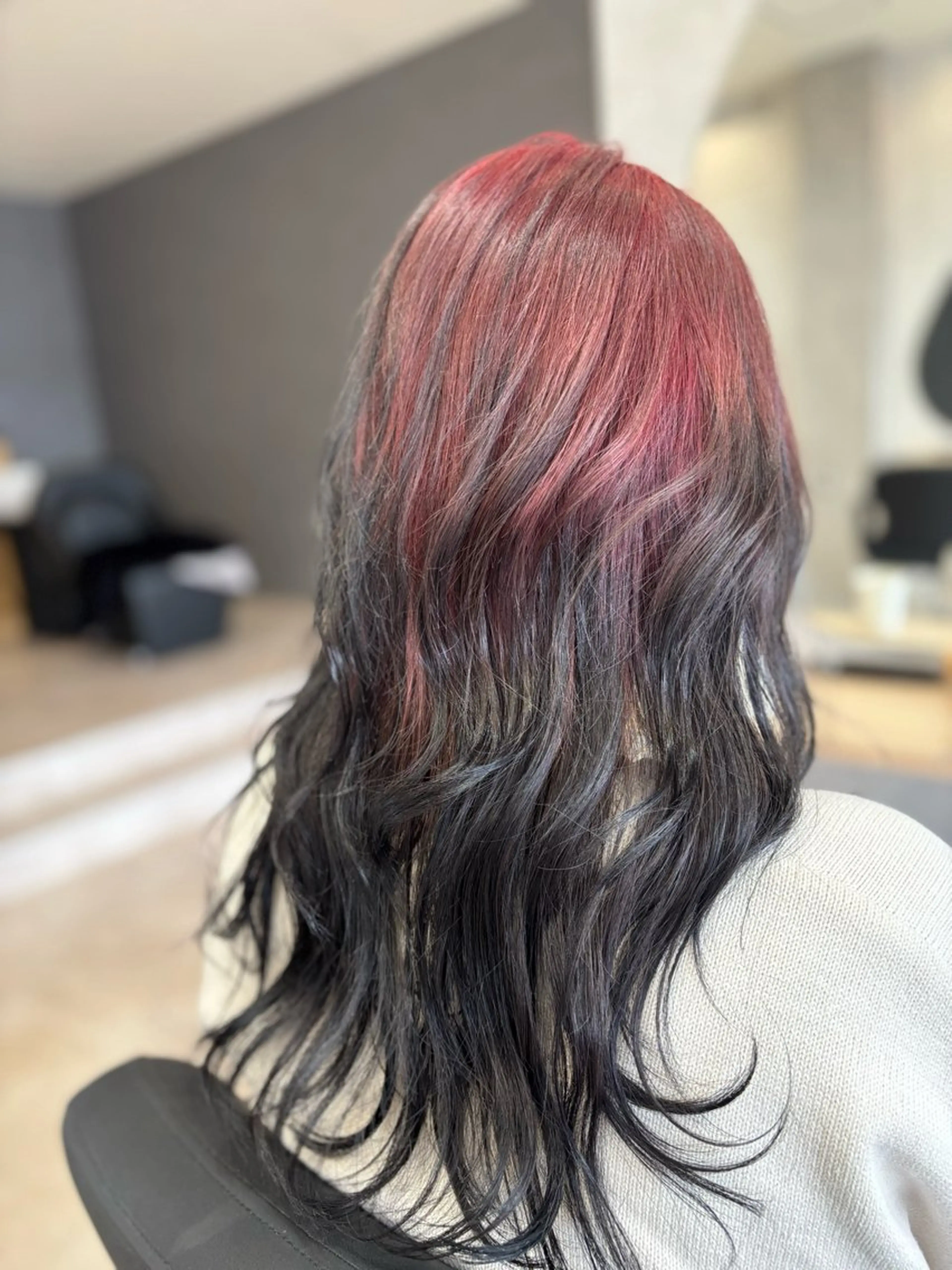 ロング カラー ブリーチ 中司 優樹のヘアスタイル