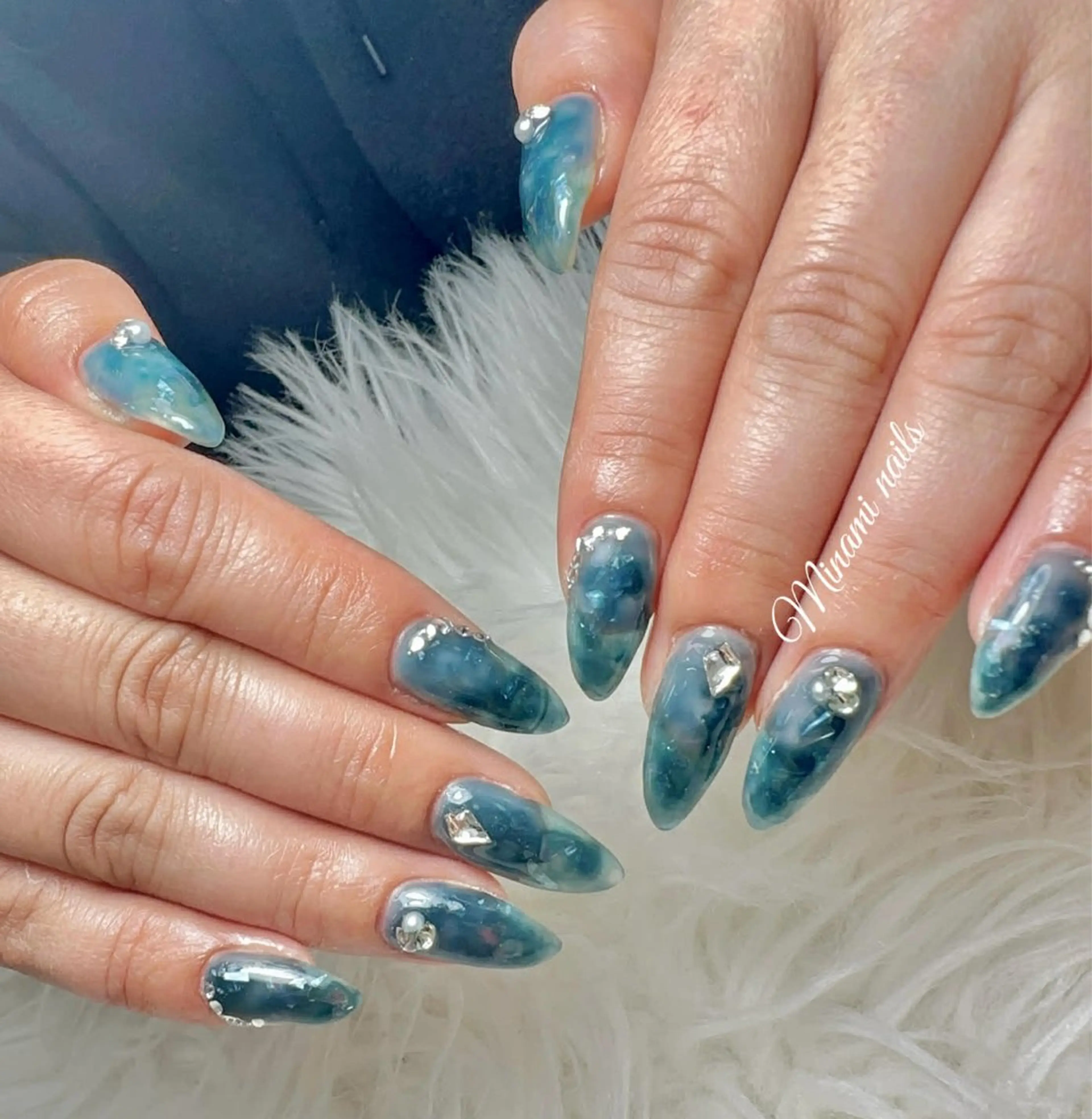 ネイル アートネイル オーロラネイル ガーリー キラキラネイル 韓国ネイル Minami Nailsのネイルデザイン