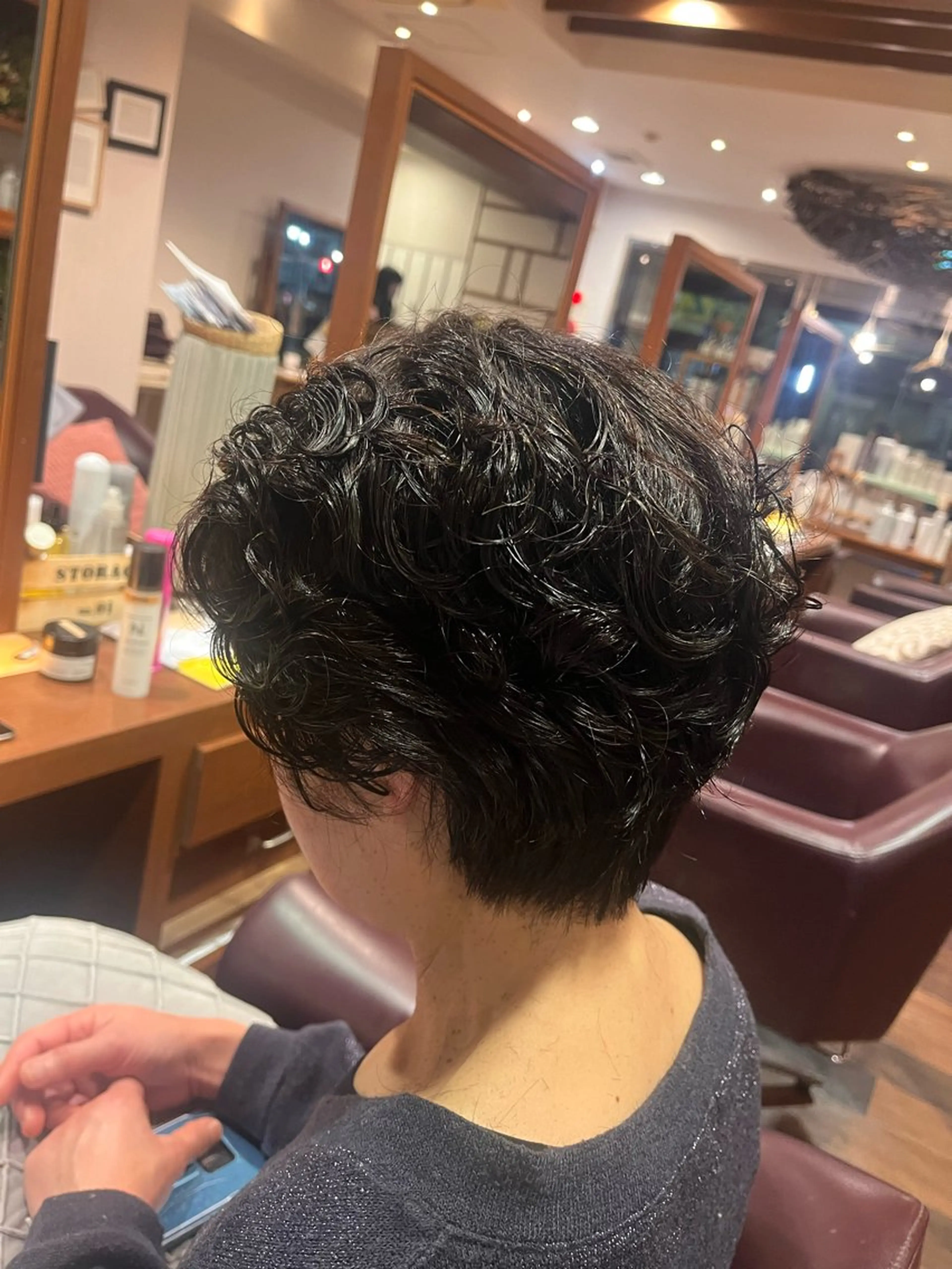 ショート パーマ ショートヘア カット パーマ よしだ しおりのヘアスタイル