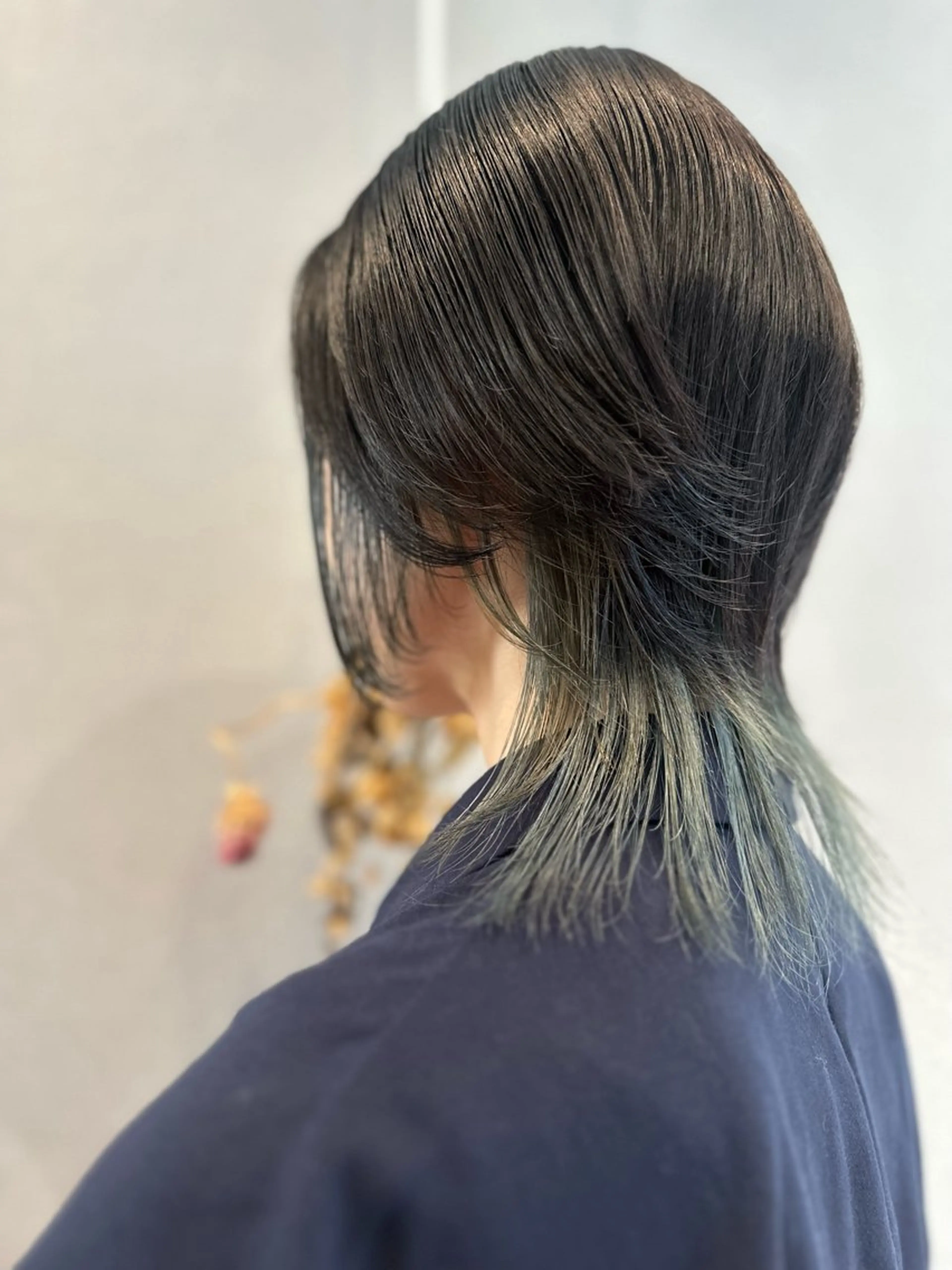 ミディアム カラー ミストバング ブリーチ  フェイスフレーミング インナーカラー レイヤーカット K Harukaのヘアスタイル