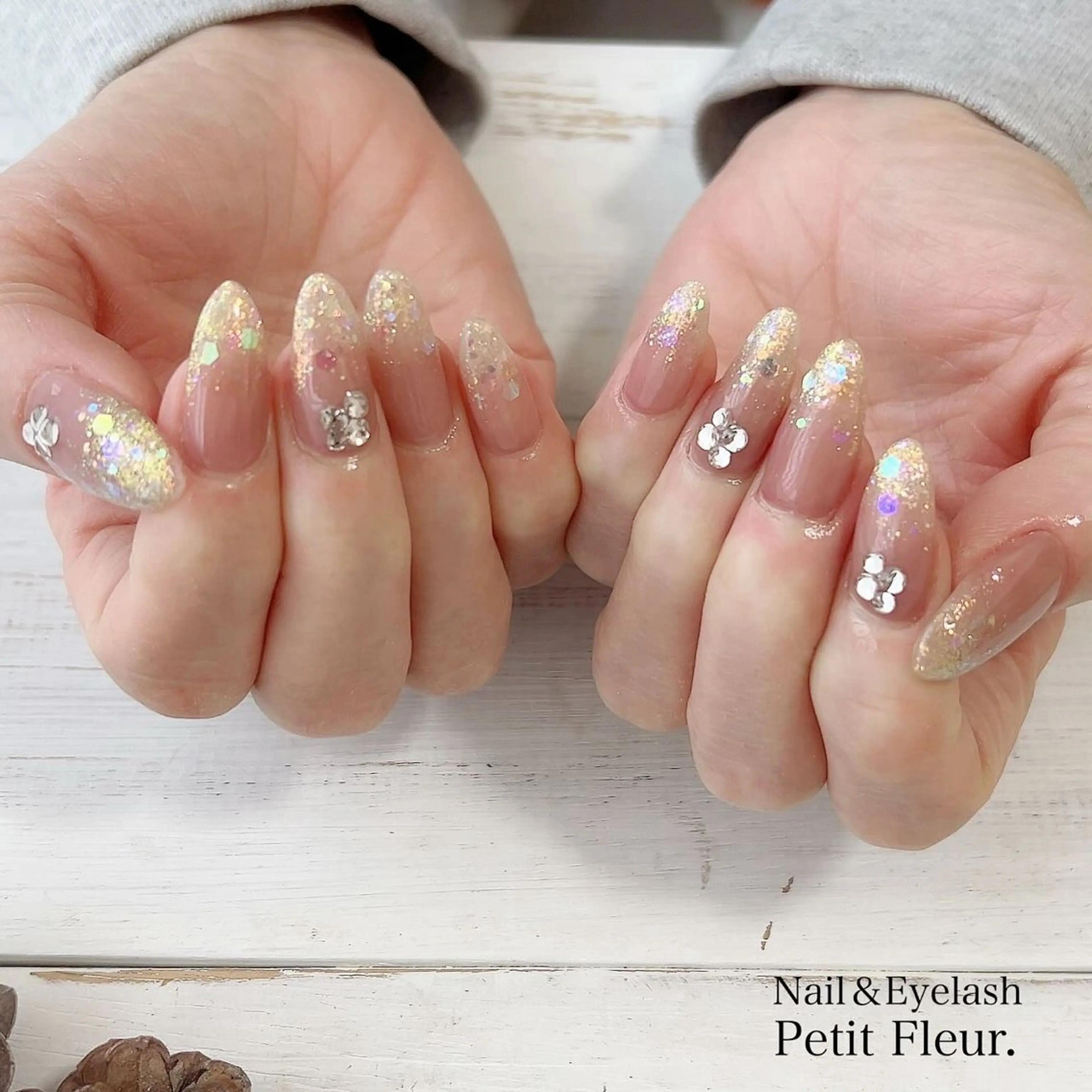 ネイル 青柳 亜梨奈のマツエク・マツパデザイン