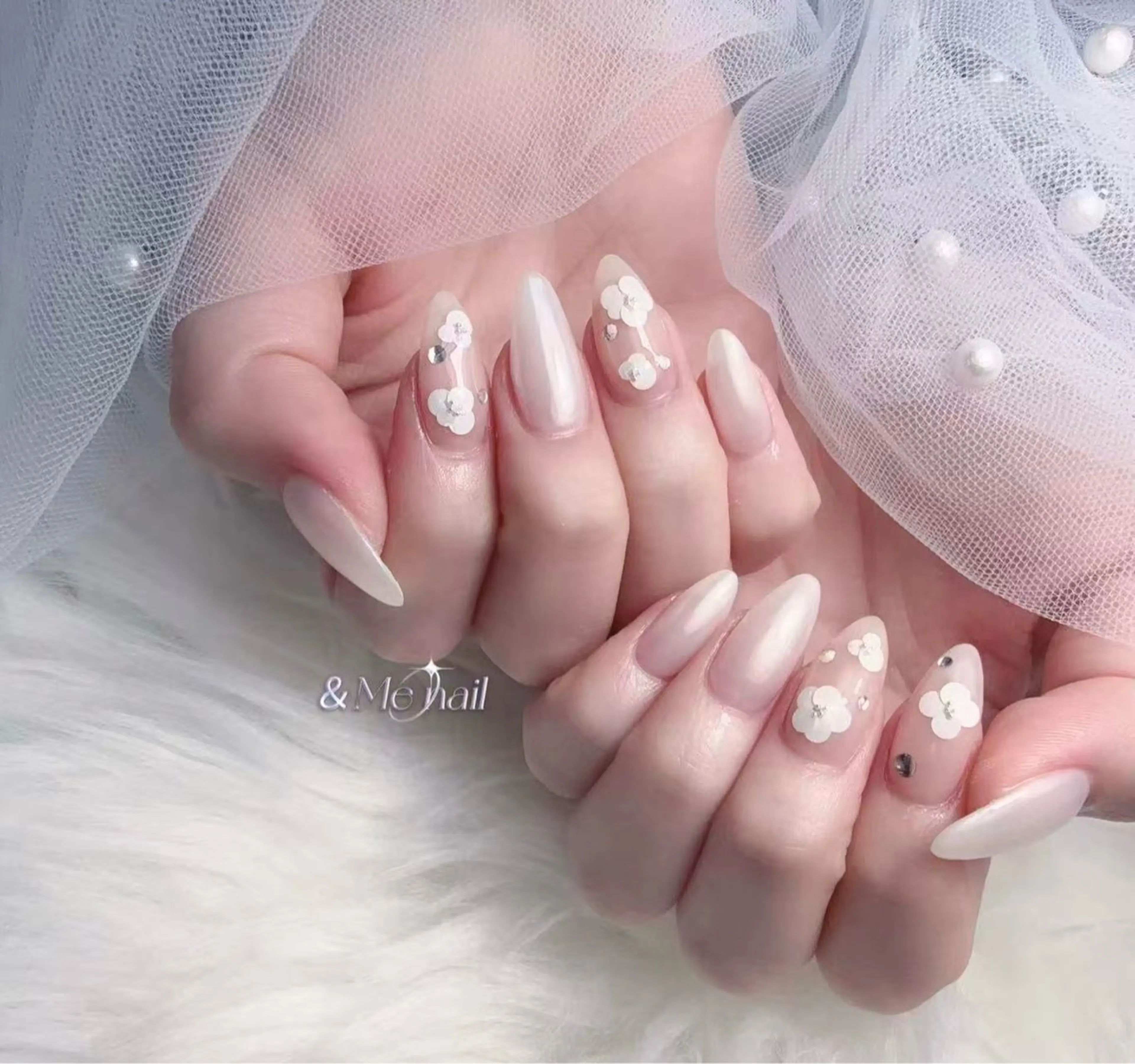 ネイル ハンドネイル &ME makiのネイルデザイン