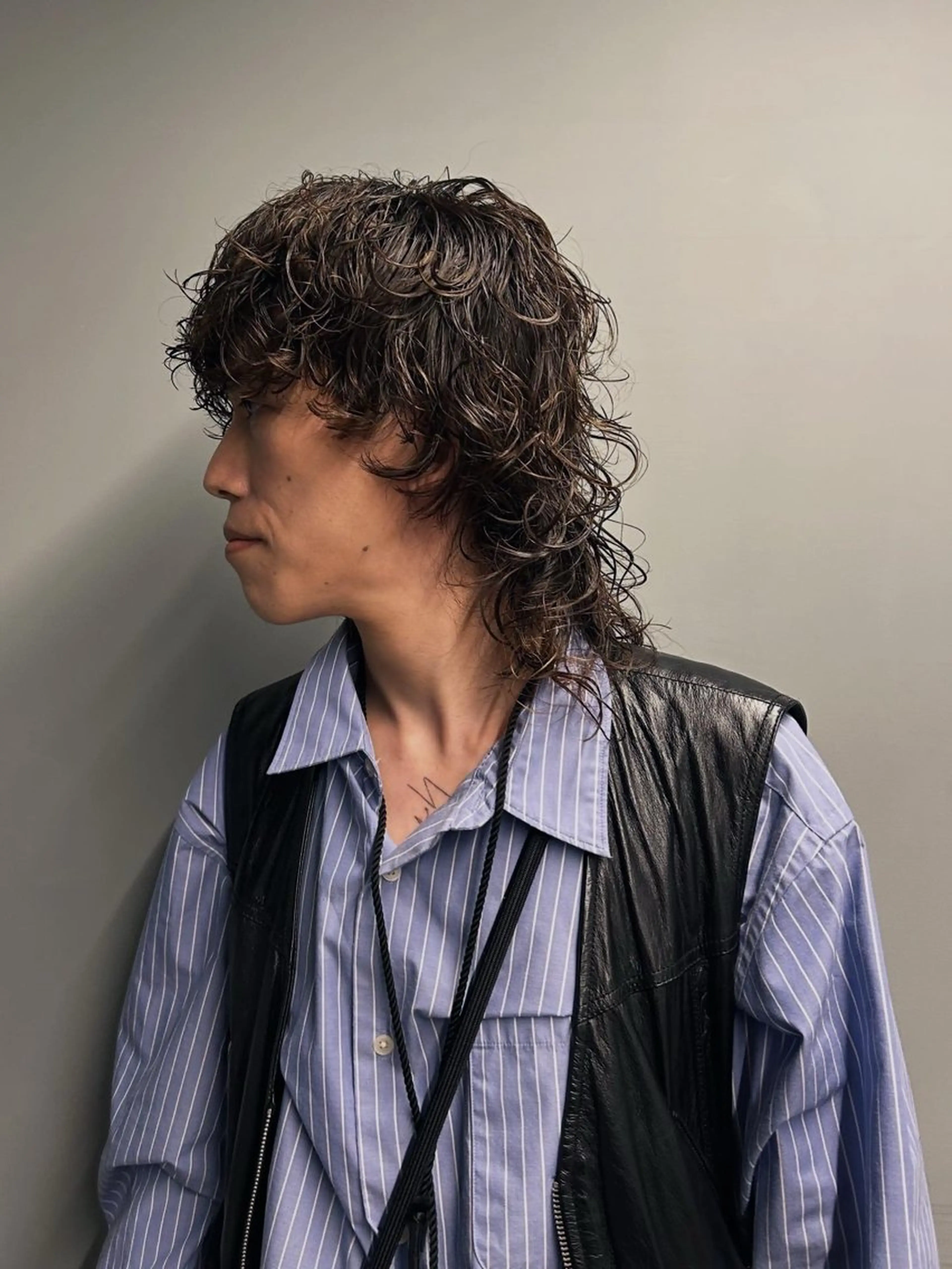 セミロング パーマ メンズ メンズパーマ セミロングパーマ レイヤーカット マレットヘア メンズパーマ ナカムラヒロトのヘアスタイル