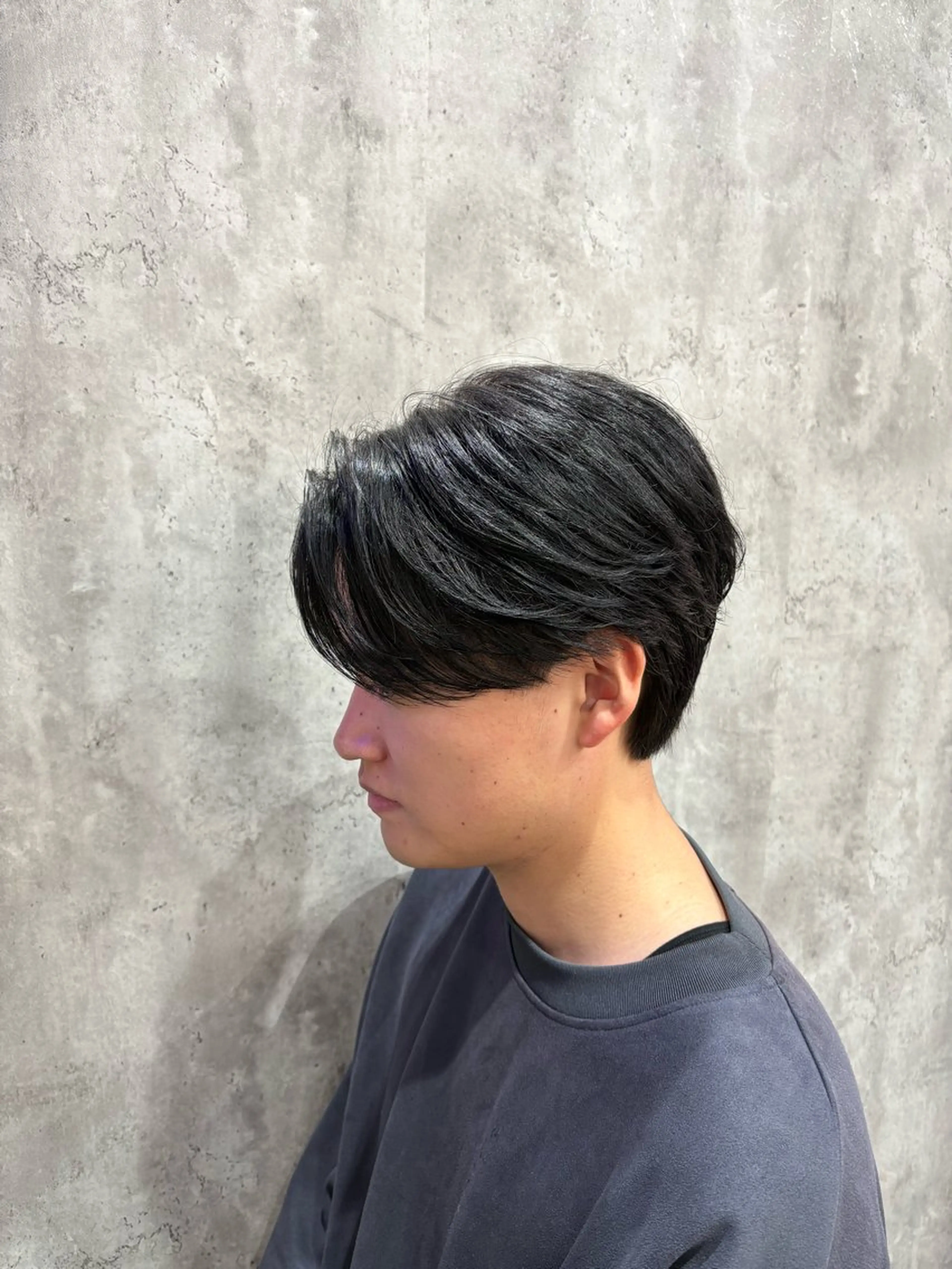 ショート パーマ メンズ メンズパーマ ニュアンスパーマ カット パーマ 韓国メンズヘア/ 毛流れヘア　須田龍世のヘアスタイル