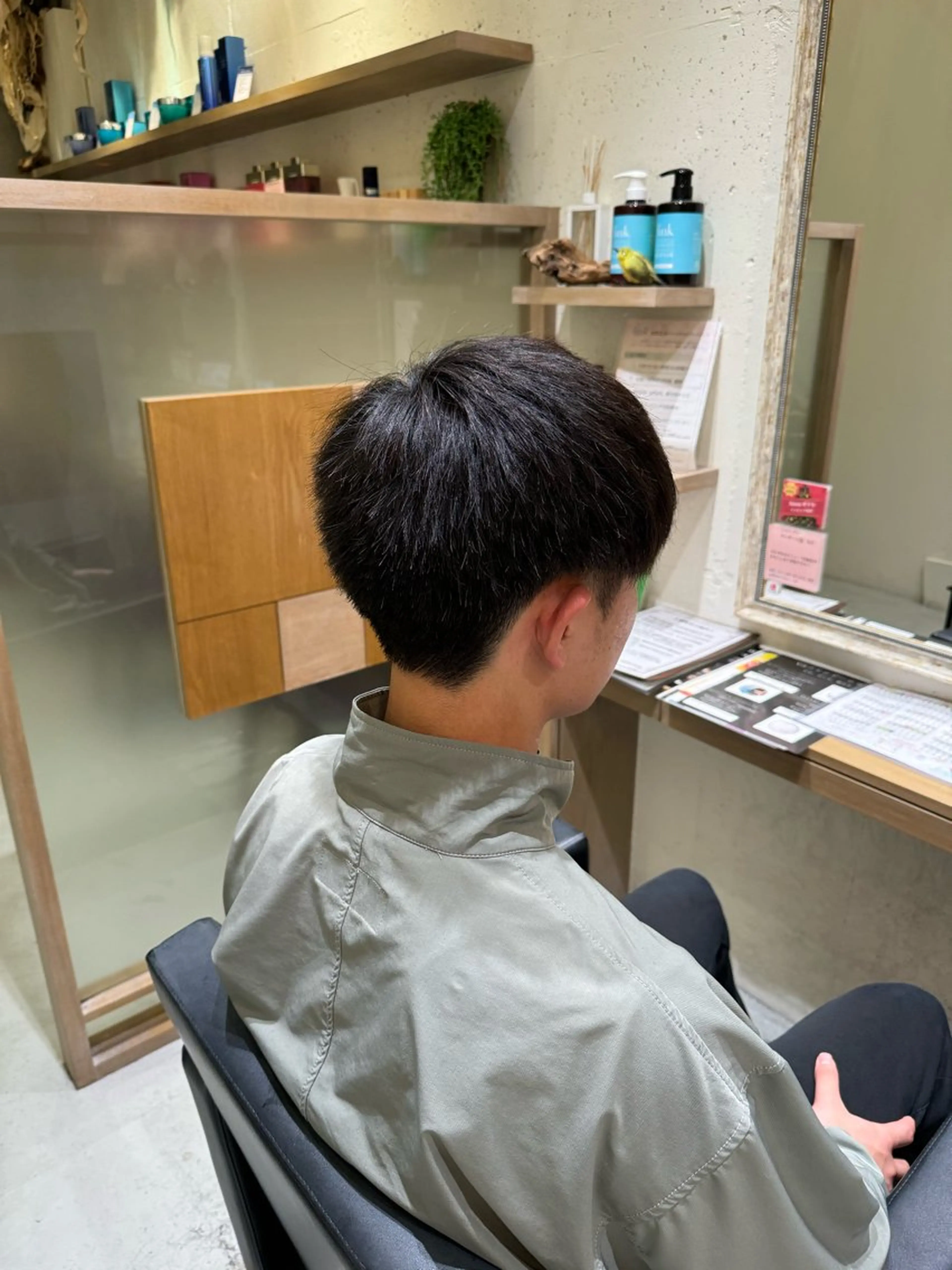 メンズ レイヤー/顔周り/透 明感カラー/うる艶のヘアスタイル