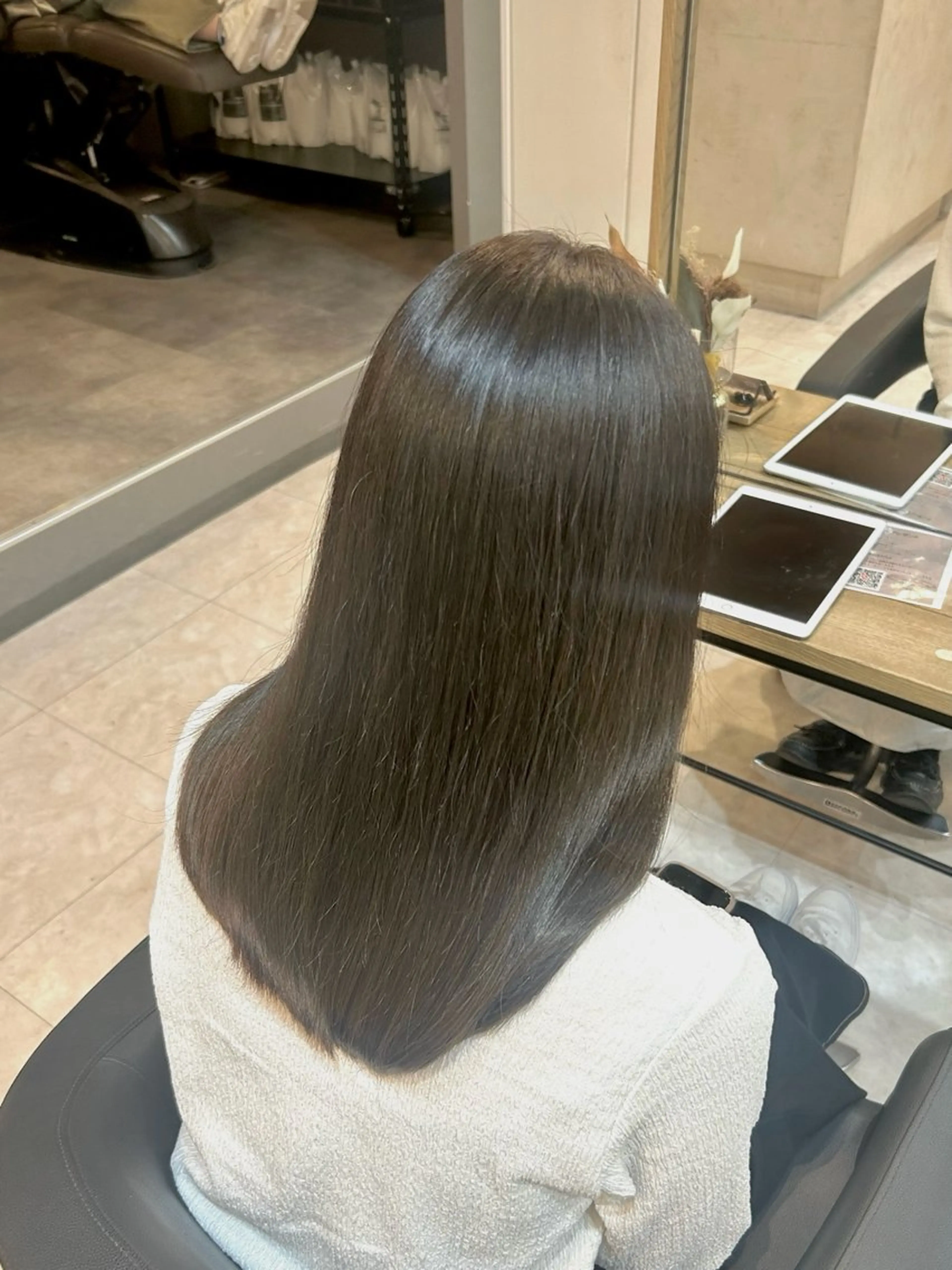 セミロング カラー y u i ★ 梅田美容室のヘアスタイル