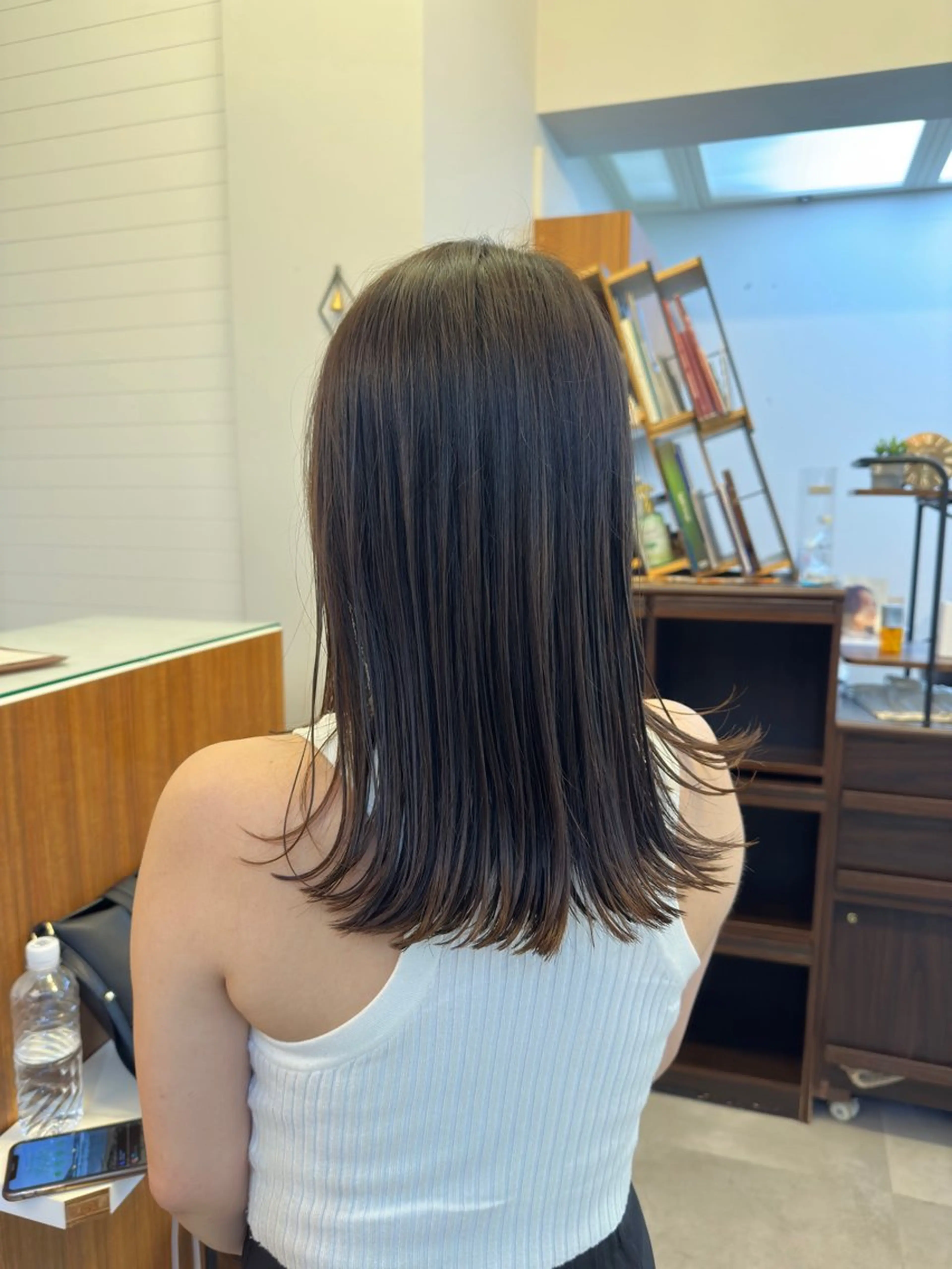 セミロング カラー パーマ 切りっぱなしボブ ベージュカラー ブリーチ ブルーカラー 透明感カラー 新宿御苑前/新宿 Ryuseiのヘアスタイル